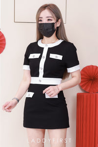 【SS3513】【LFW独家小圆饼】高品质两件式高端气质罗马小香风时尚套装 圆领短袖罗马小香风上衣➕A字罗马高腰百搭裙子，内层有里布短裤 ❤️❤️ 【E-R3-C3】