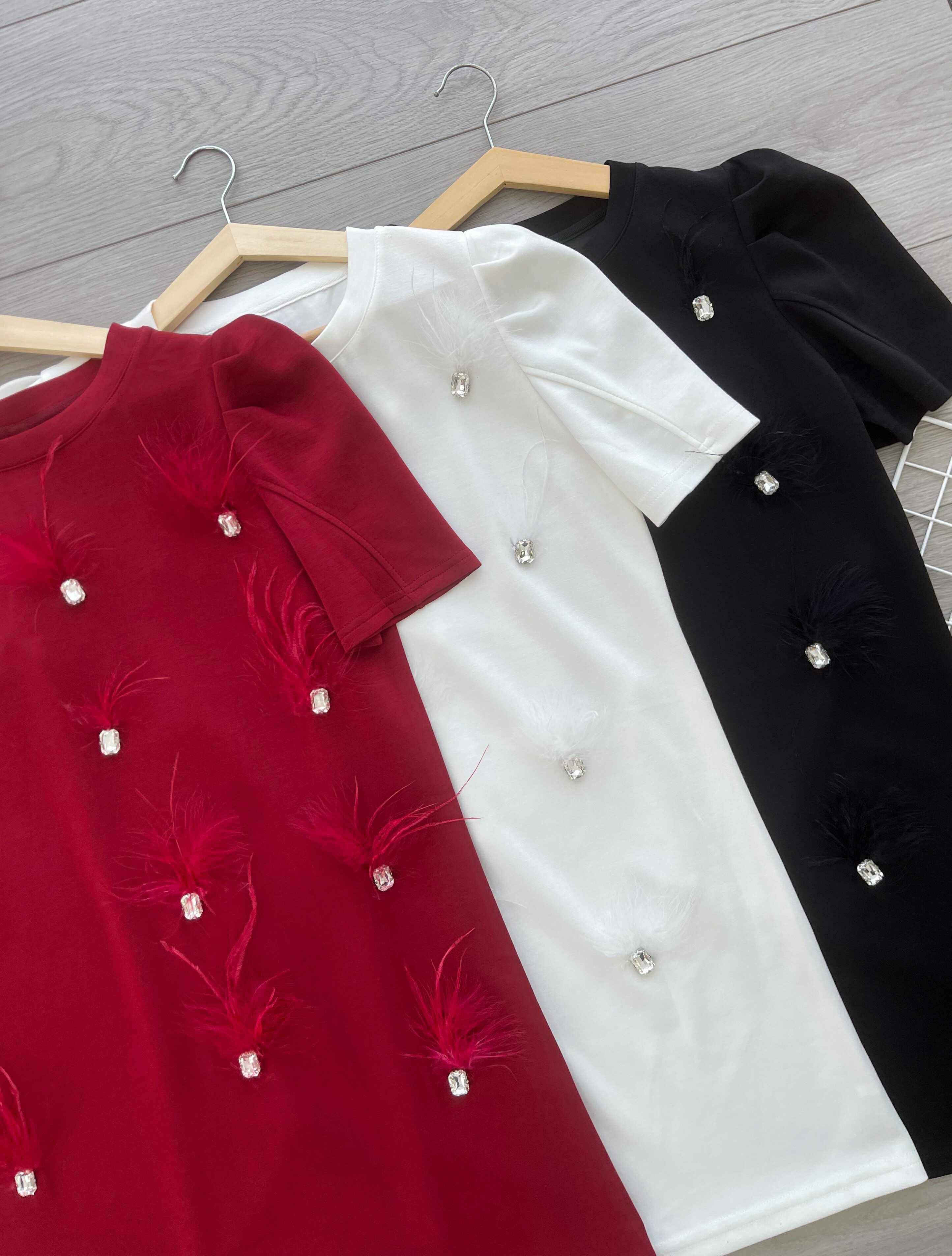 【D8897】高品质贵气感空气棉拼接砖石羽毛连身裙子 ❤❤【B-R1-C2】