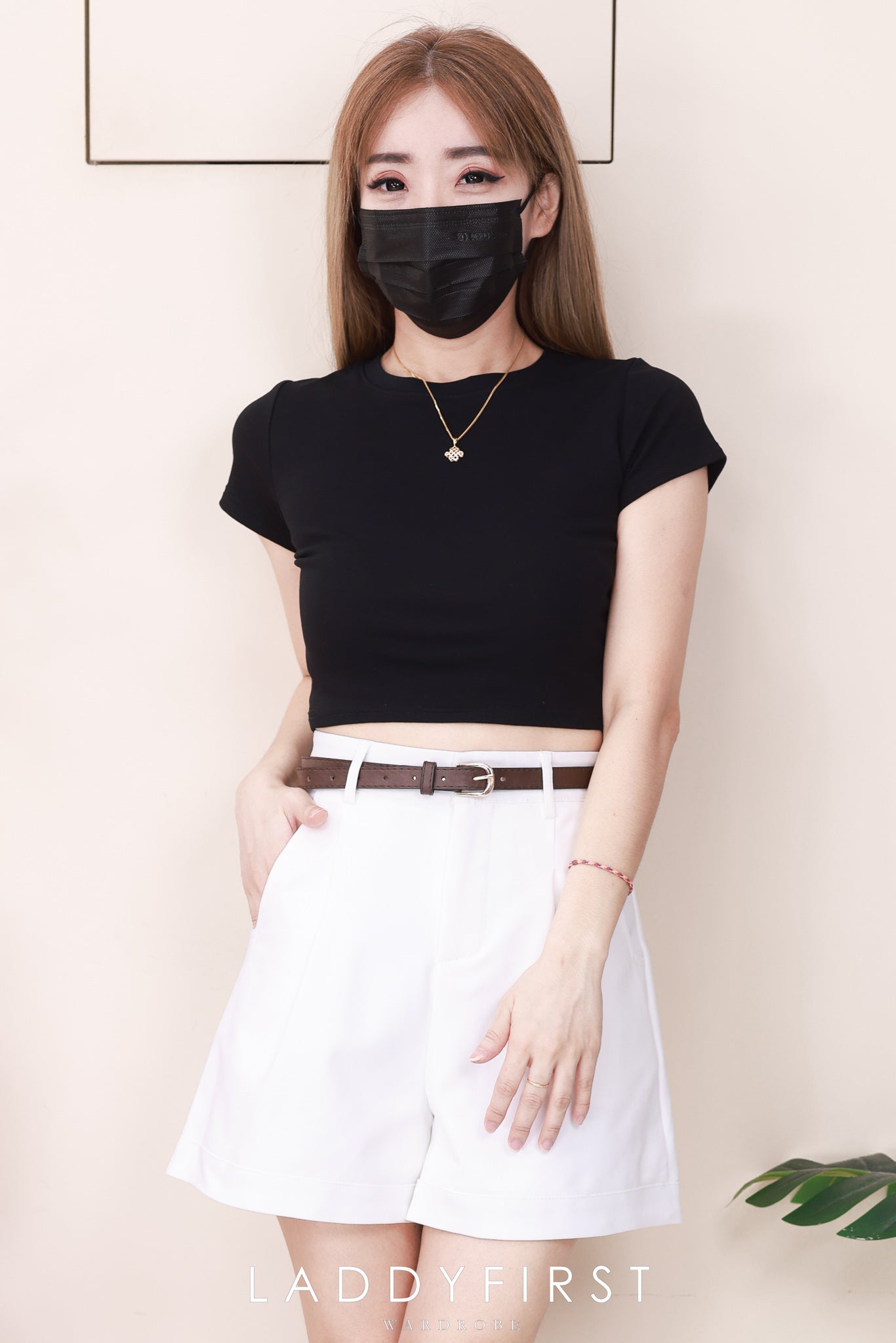 【S82532】高品质简约时尚西装高腰显瘦百搭短裤，搭配附送腰带，有口袋 ❤️❤️