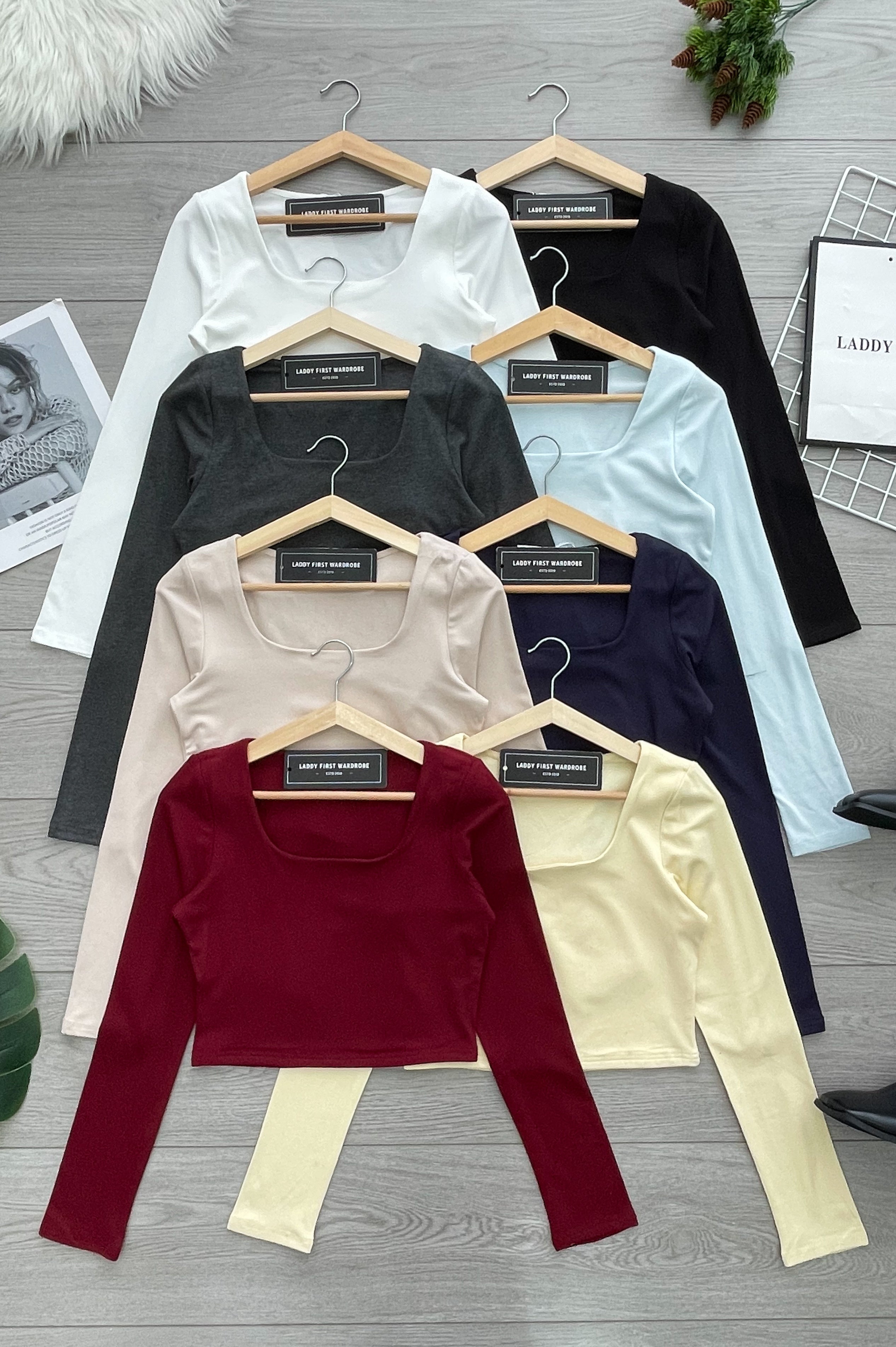 【T82654】高品质前双层纯棉弹力方领短版长袖百搭上衣 ❤❤