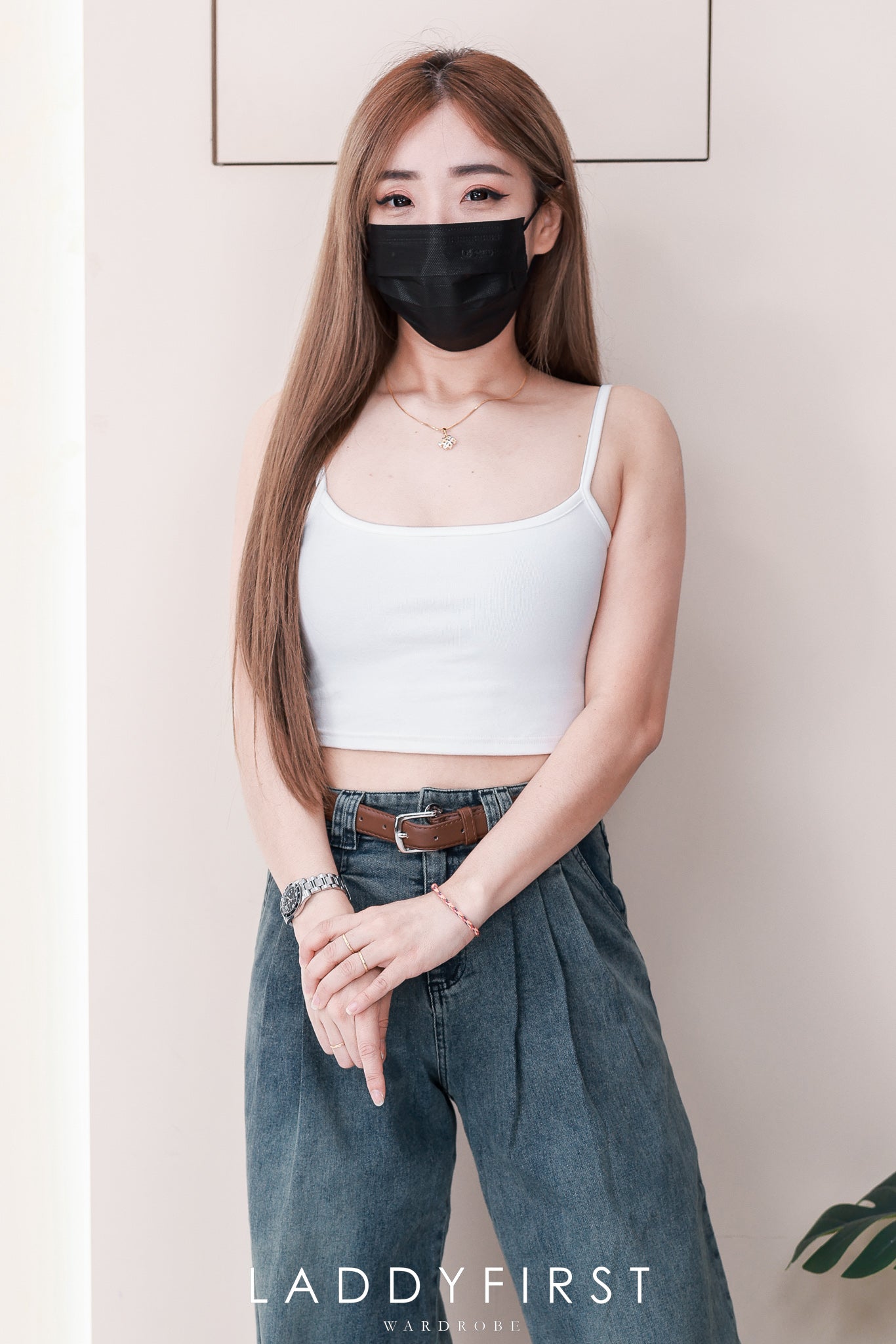 【L51357-1】⚡补货预订款⚡高品质显瘦显长腿直筒阔脚COTTON JEANS牛仔高腰百搭短裤，搭配配送腰带，有口袋 ❤️❤️