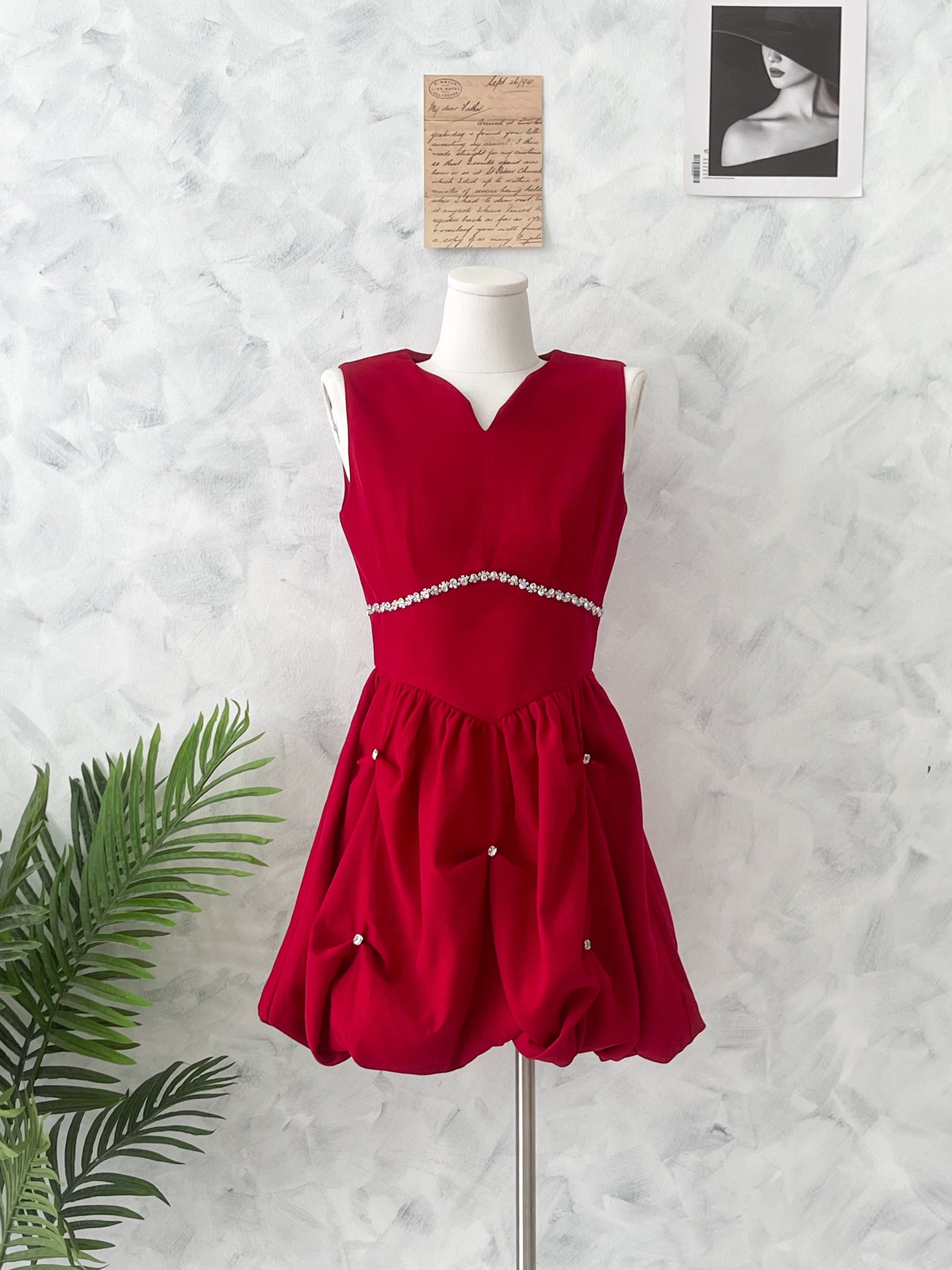 【D81690 / 65236】高品质高端名媛款气质拼接钻石花苞连身裙子 ❤❤