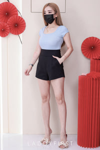 【S68210】LFW独家爆款【万能姐姐】高品质万能系列休闲简约日常百搭款西装高腰短裤，有口袋 #人人必入手 #必备百搭款 #高腰显瘦 ❤️❤️ 【C-R2-C6】