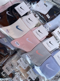【P7239】✨现货✨ 高颜值防臭抗菌百搭袜子 🧦
