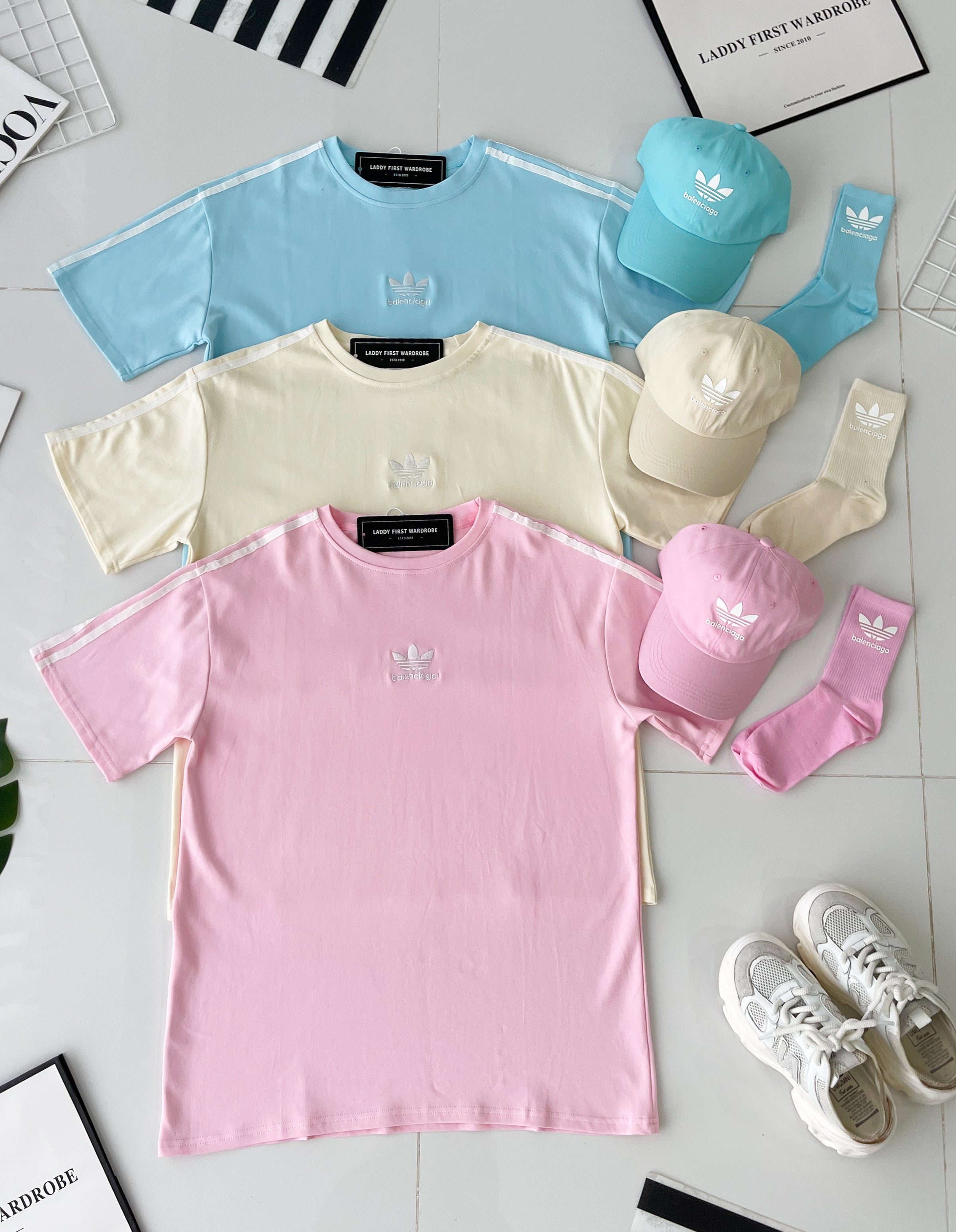 【O1166】高品质三件套男女同款圆领短袖三叶草刺绣Oversized 休闲上衣➕帽子➕袜子 ❤❤【A-RU-1】