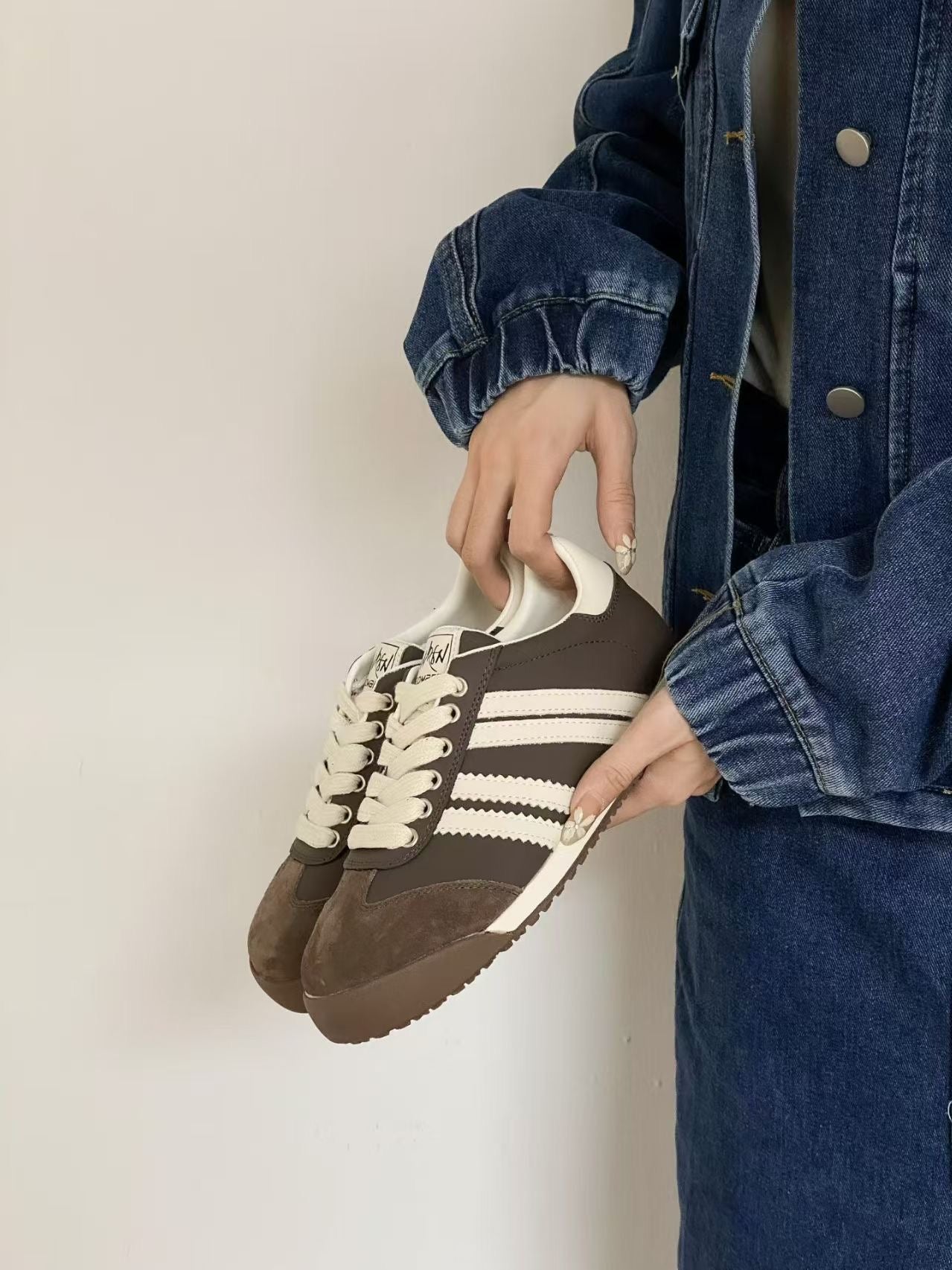 【R1002-1】🔅精选预售款🔅高质量韩系秀气带内增高经典款真皮德训鞋子 ❤️