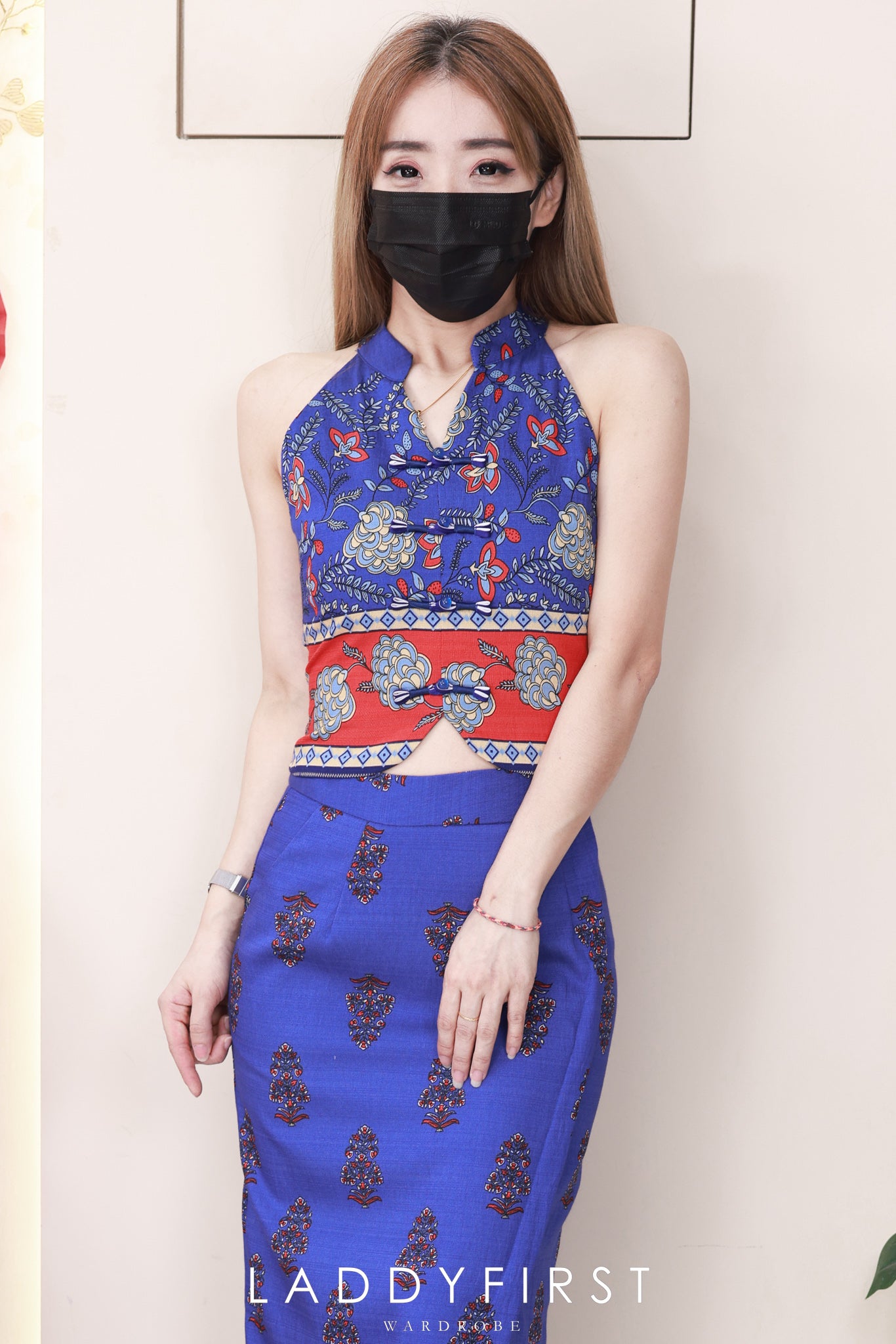 【SS6842-1】⚡补货预订款⚡高品质高级感复古BATIK旗袍套装 BATIK无袖旗袍上衣➕开叉边设计高腰BATIK裙子 ❤️❤️