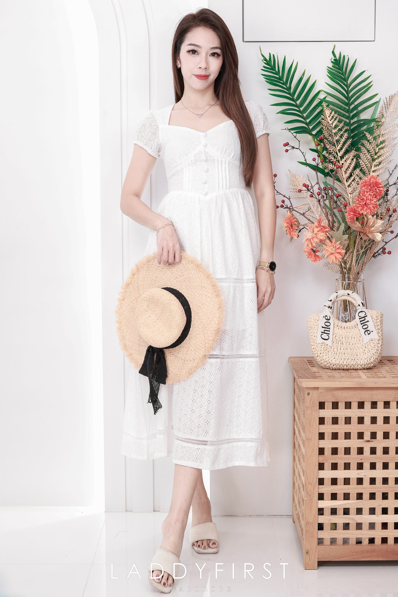【D38416】高品质爱心领口泡泡短袖铜花简约连身裙子 ❤️❤️