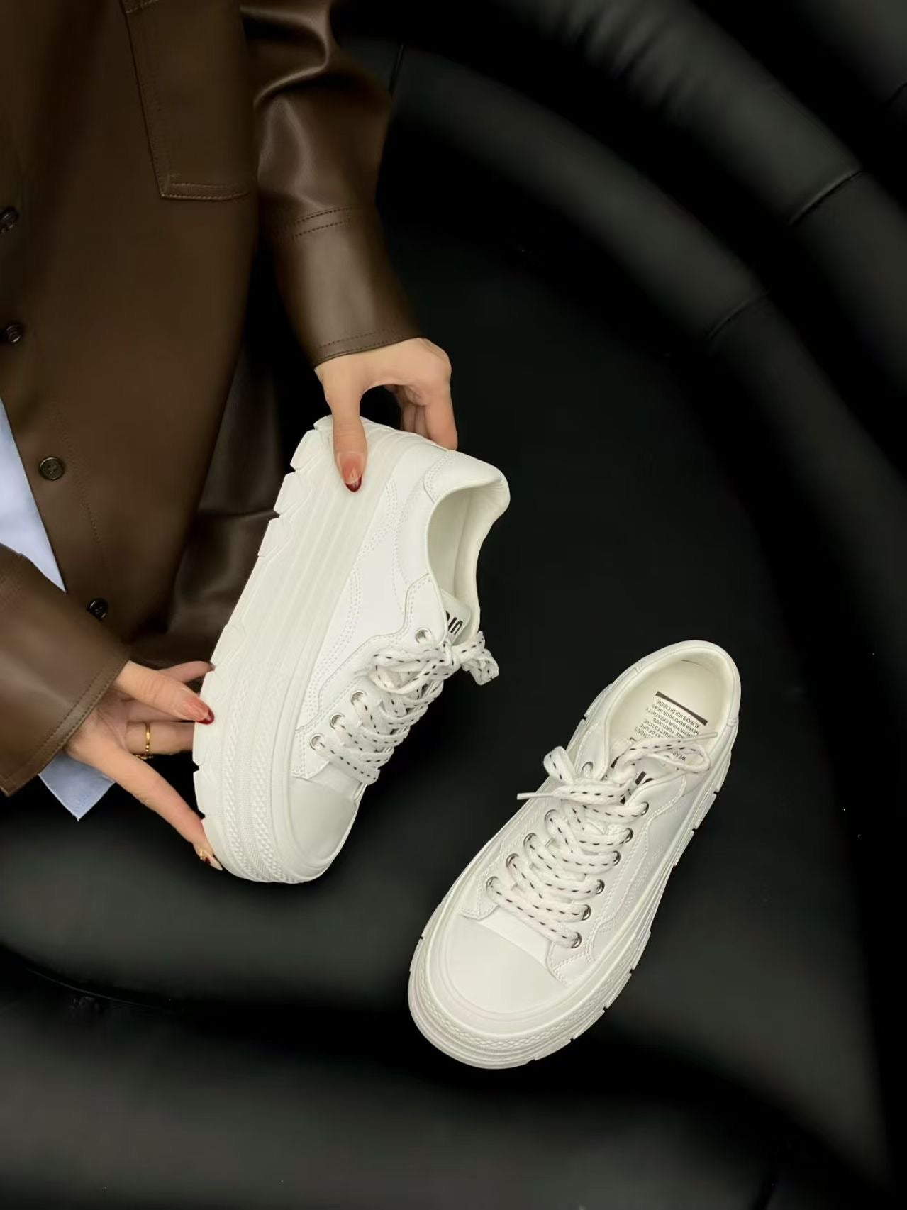 【R7711-1】🔅精选预售款🔅质量韩系街头风复古厚底增高饼干鞋子 ❤️