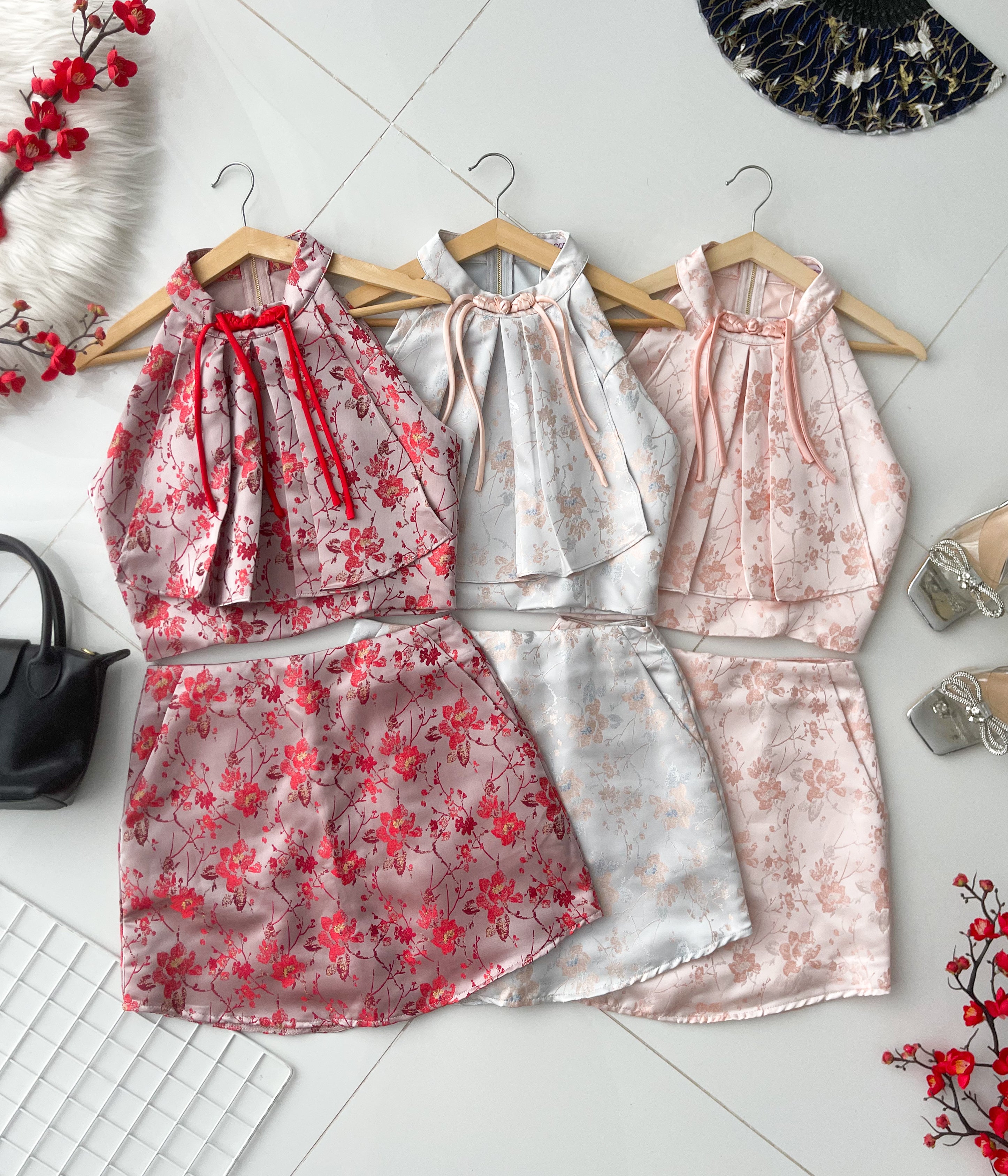 【SS21777 / 91326】高品质两件式优雅气质新中式提花旗袍套装 提花旗袍上衣➕提花高腰裙子裙子，内层有里布短裤，有口袋 ❤️❤️