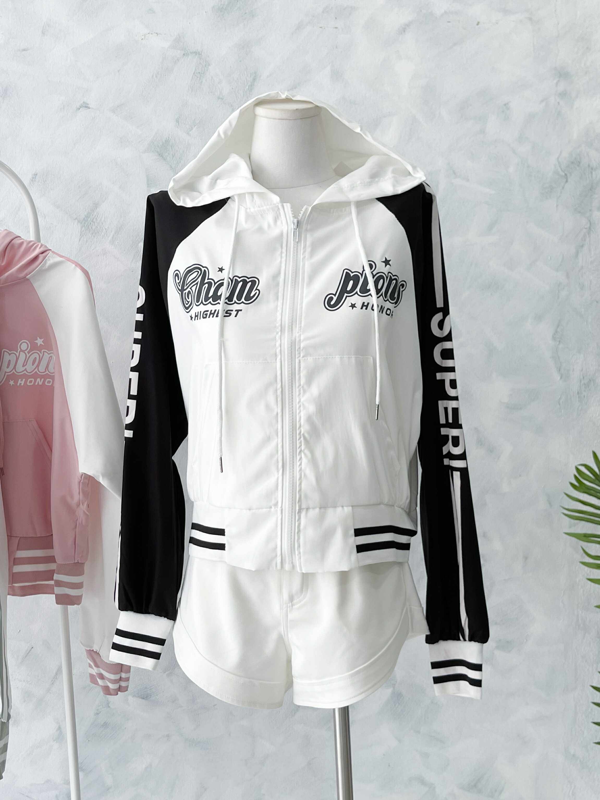 【JK5054】高品质撞色系雨衣质感连帽长袖防嗮运动卫衣，有口袋 ❤❤