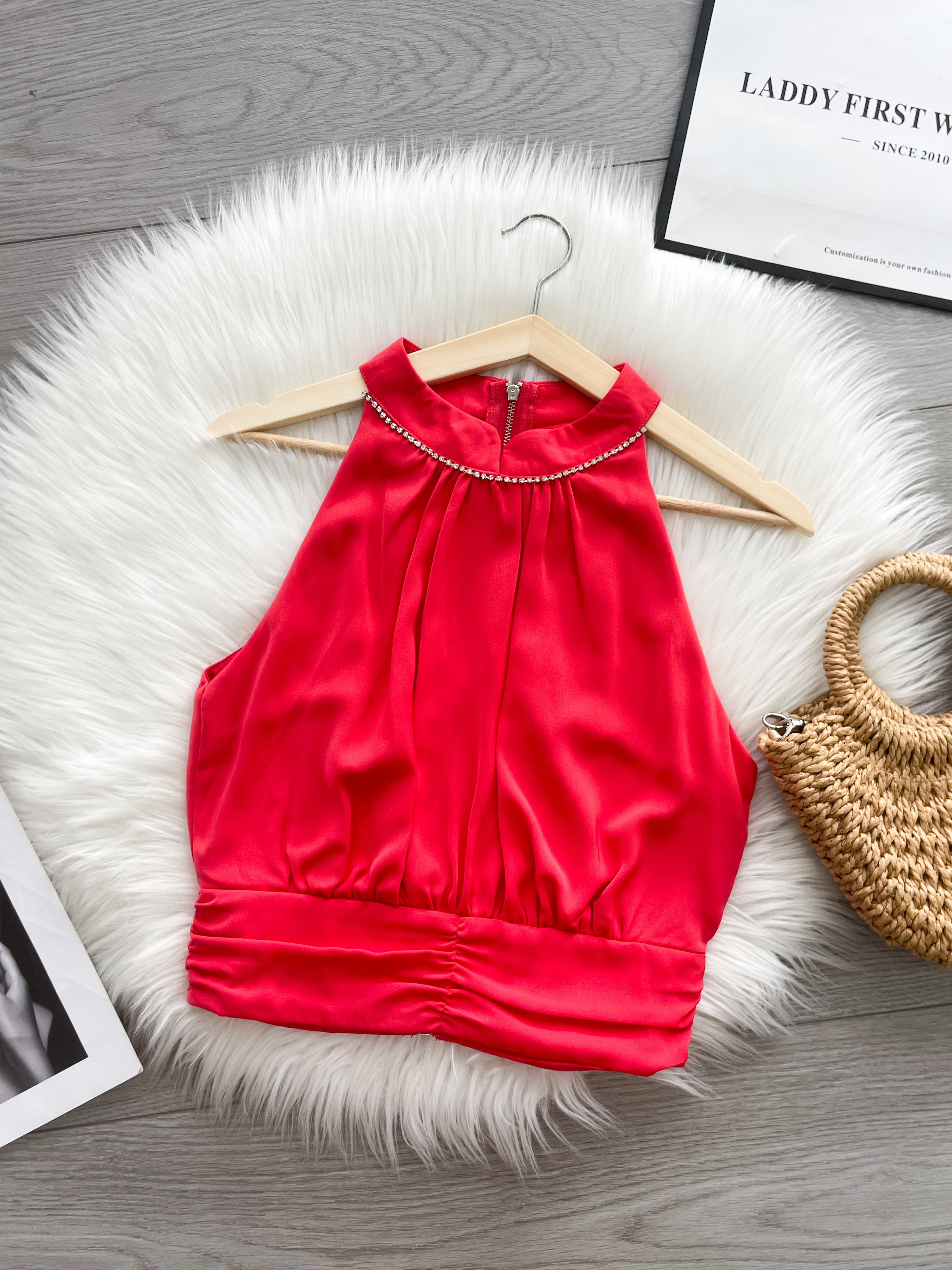 【T6881】高品质雪纺拼接钻石领CUT in无袖时装上衣 ❤❤