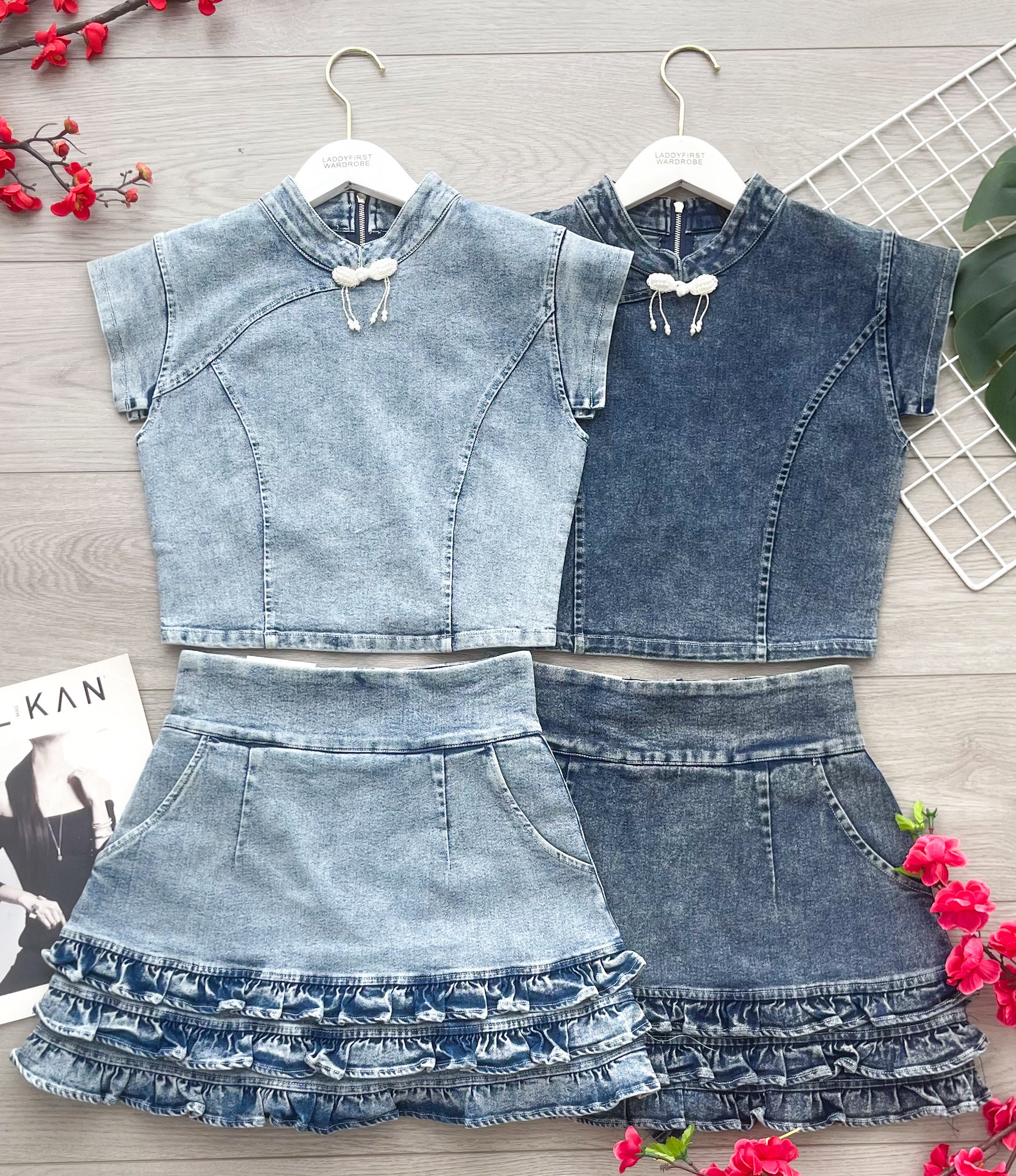 【SS6863】高品质两件式可盐可甜雪花牛仔旗袍套装 精致珍珠盘扣牛仔旗袍上衣➕层次荷叶下摆A字牛仔高腰裤裙，有口袋 ❤️❤️【A-R2-C1】