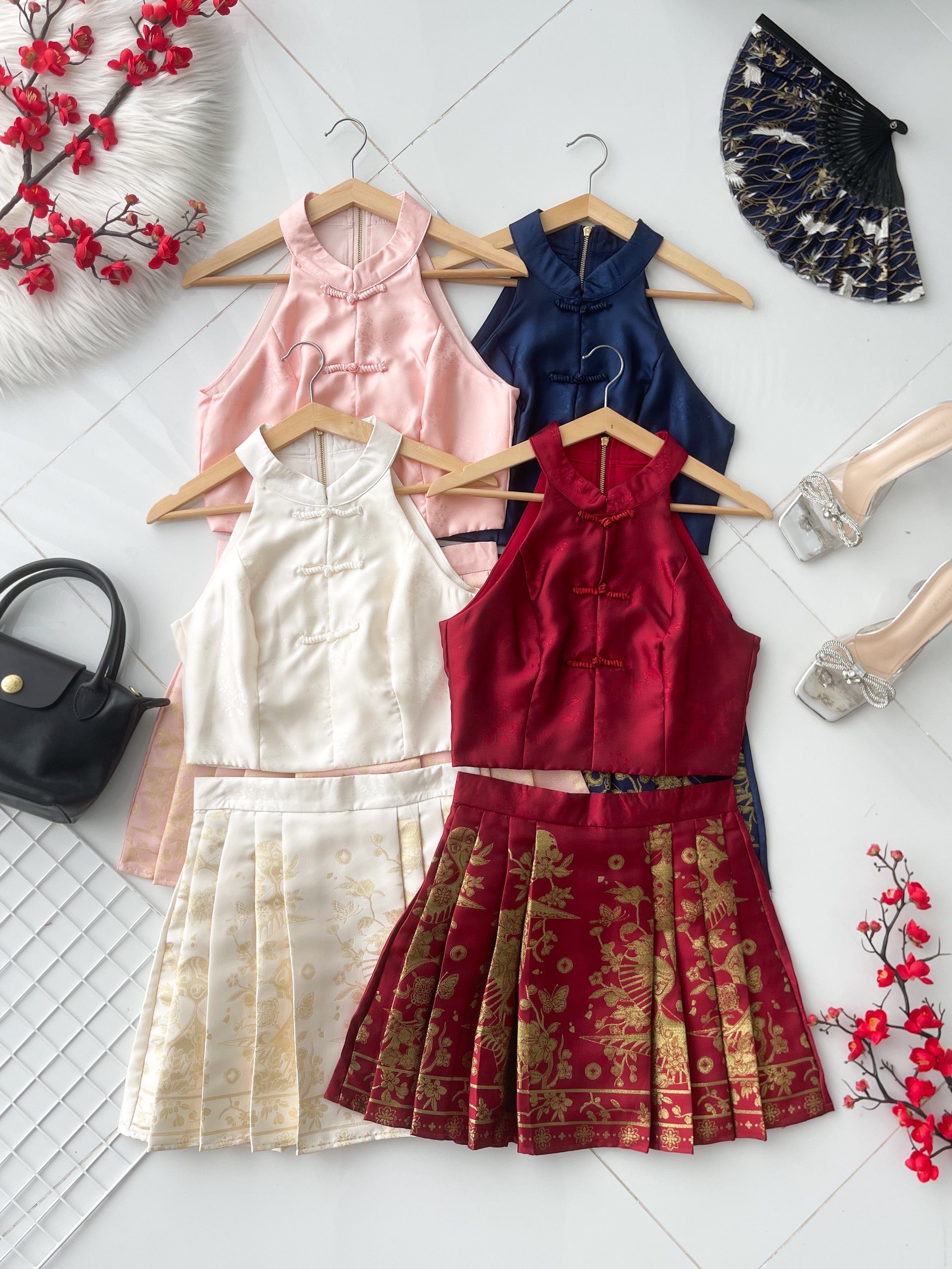 【SS21840 / 388617】高品质两件式高贵贵气马面裙套装 CUT IN无袖旗袍上衣➕百褶马面裙子，内层有里布短裤 ❤️❤️