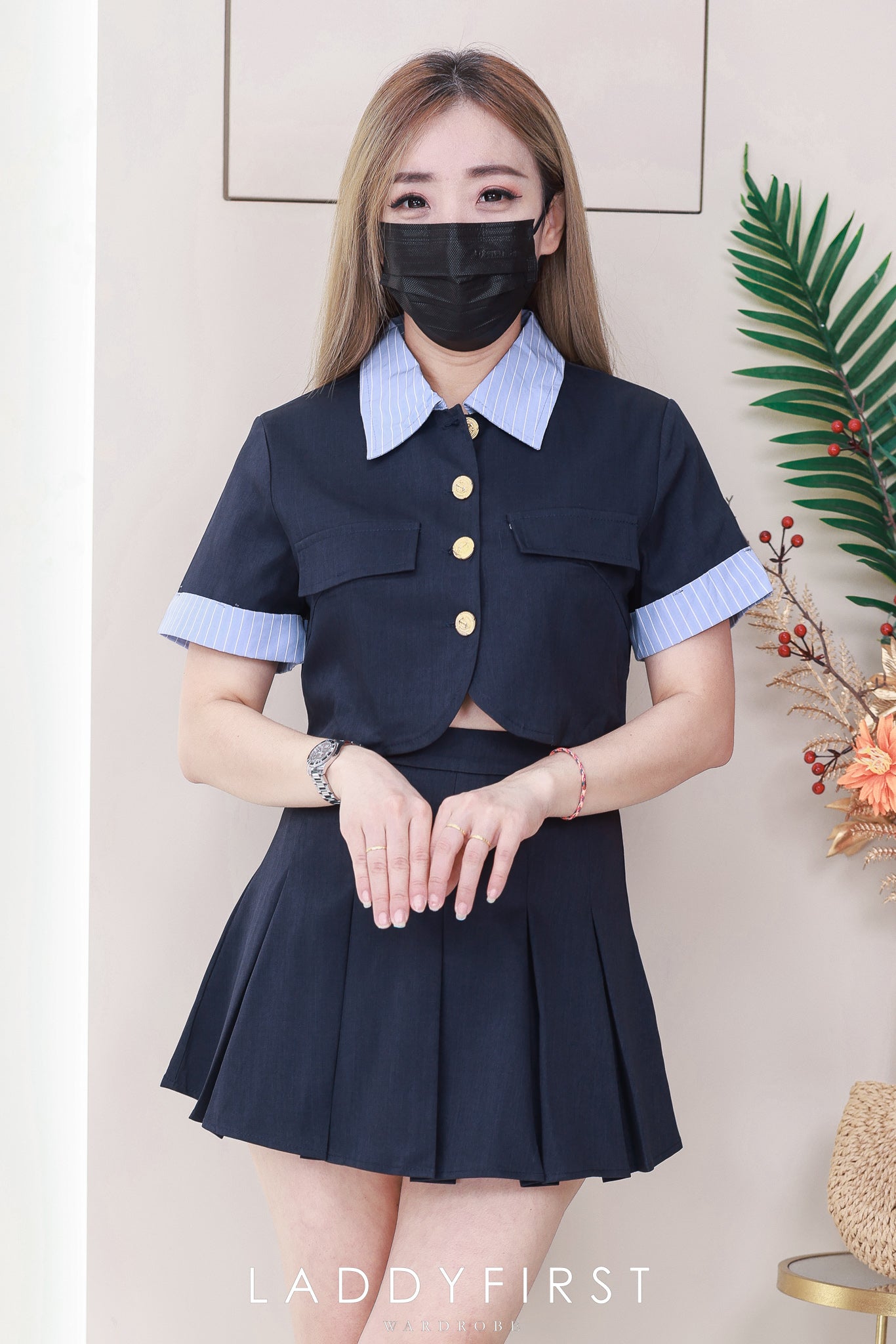 【SS121468】高品质两件式减龄学院风西装套装 翻领短袖上衣➕百褶西装高腰裙子，内层有里布短裤 ❤️❤️