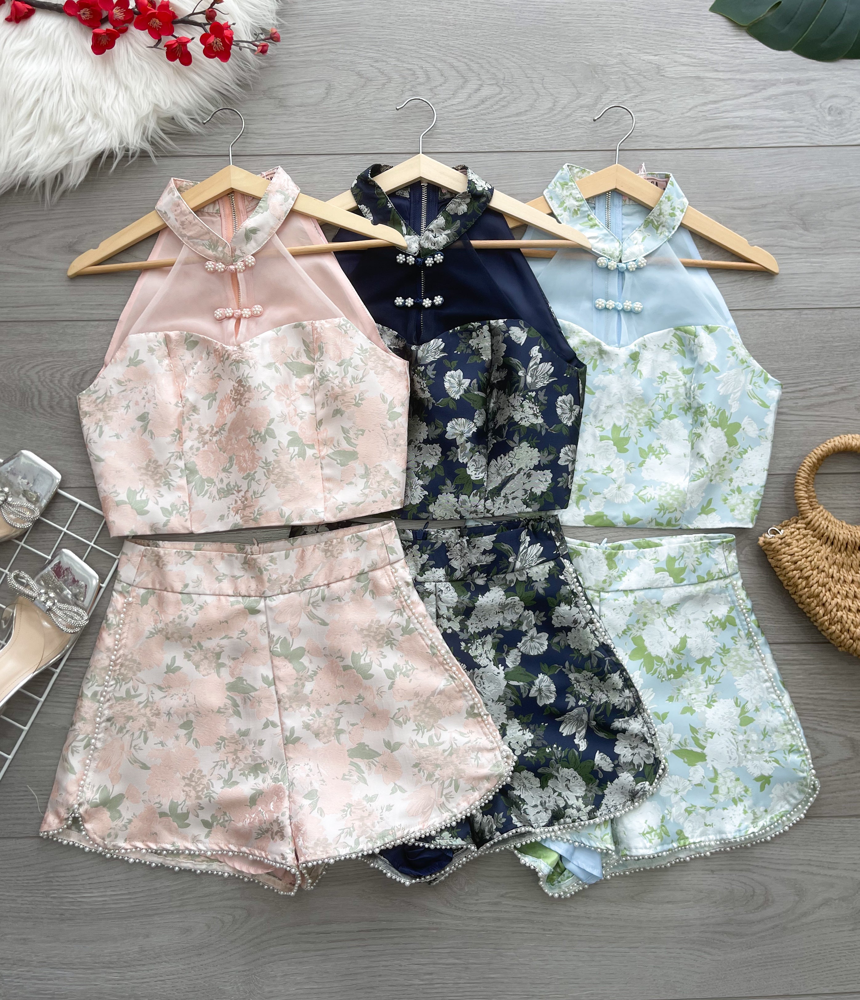 【SS25230】【补厂家现货⚡️⚡️】高品质两件式新中式提花旗袍套装 提花拼接网纱CUT IN旗袍上衣➕提花高腰百搭短裤，有口袋 ❤️❤️