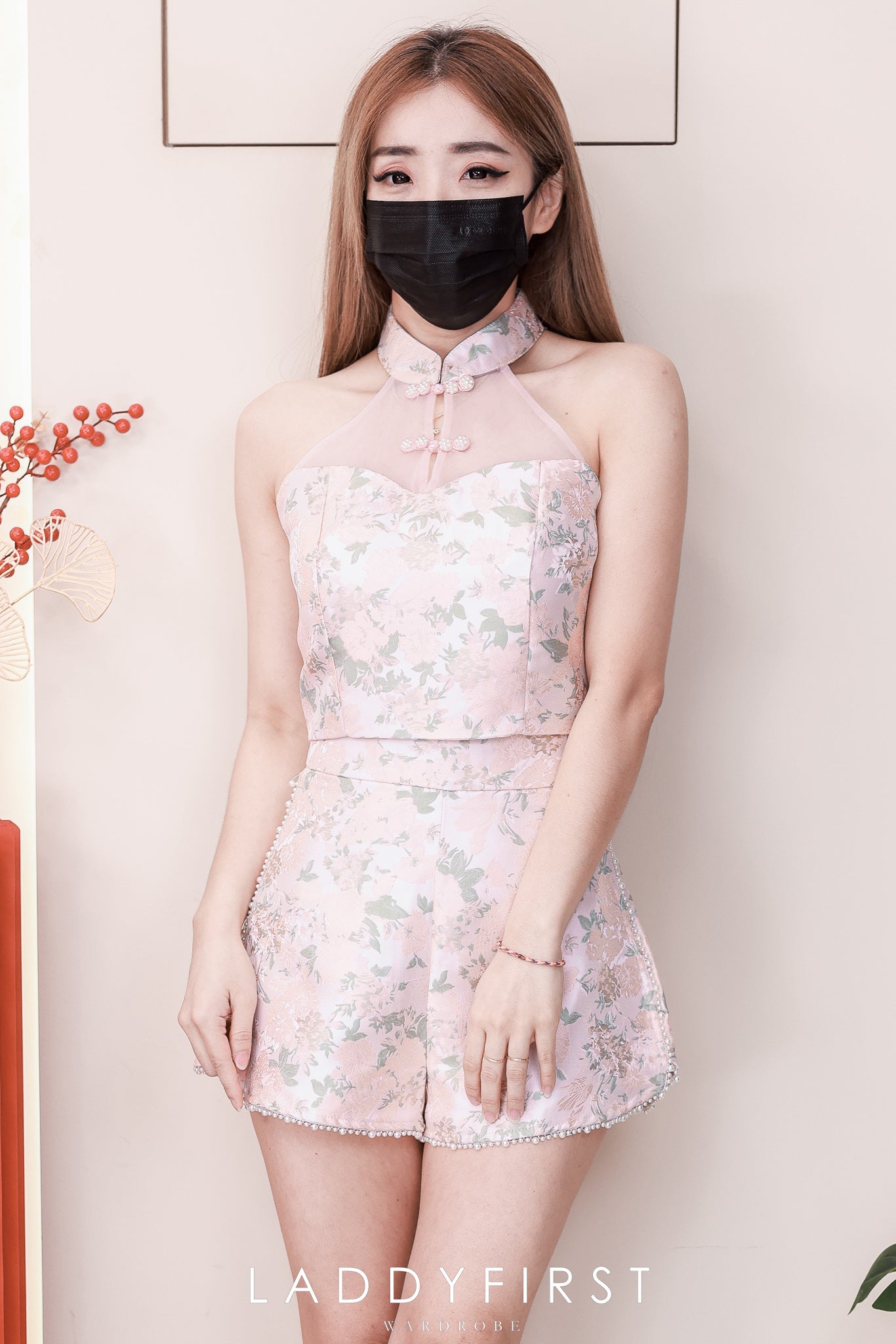 【SS25230】【补厂家现货⚡️⚡️】高品质两件式新中式提花旗袍套装 提花拼接网纱CUT IN旗袍上衣➕提花高腰百搭短裤，有口袋 ❤️❤️