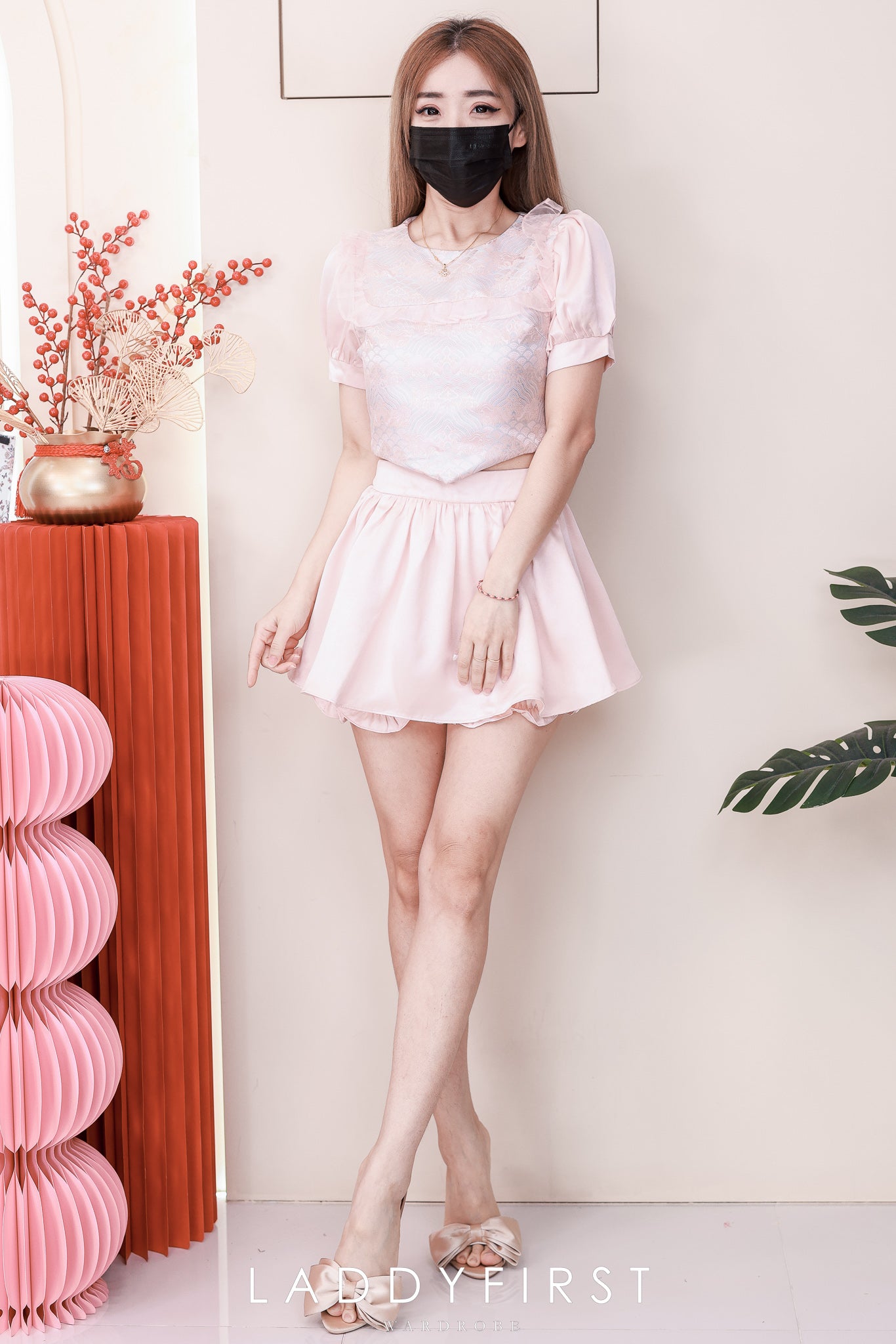 【SS110814】【补厂家现货⚡️⚡️】高品质质两件式缎面拼接提花简约款旗袍套装 泡泡袖上衣➕双层缎面高腰百搭裤裙，内层有里布短裤 ❤️❤️