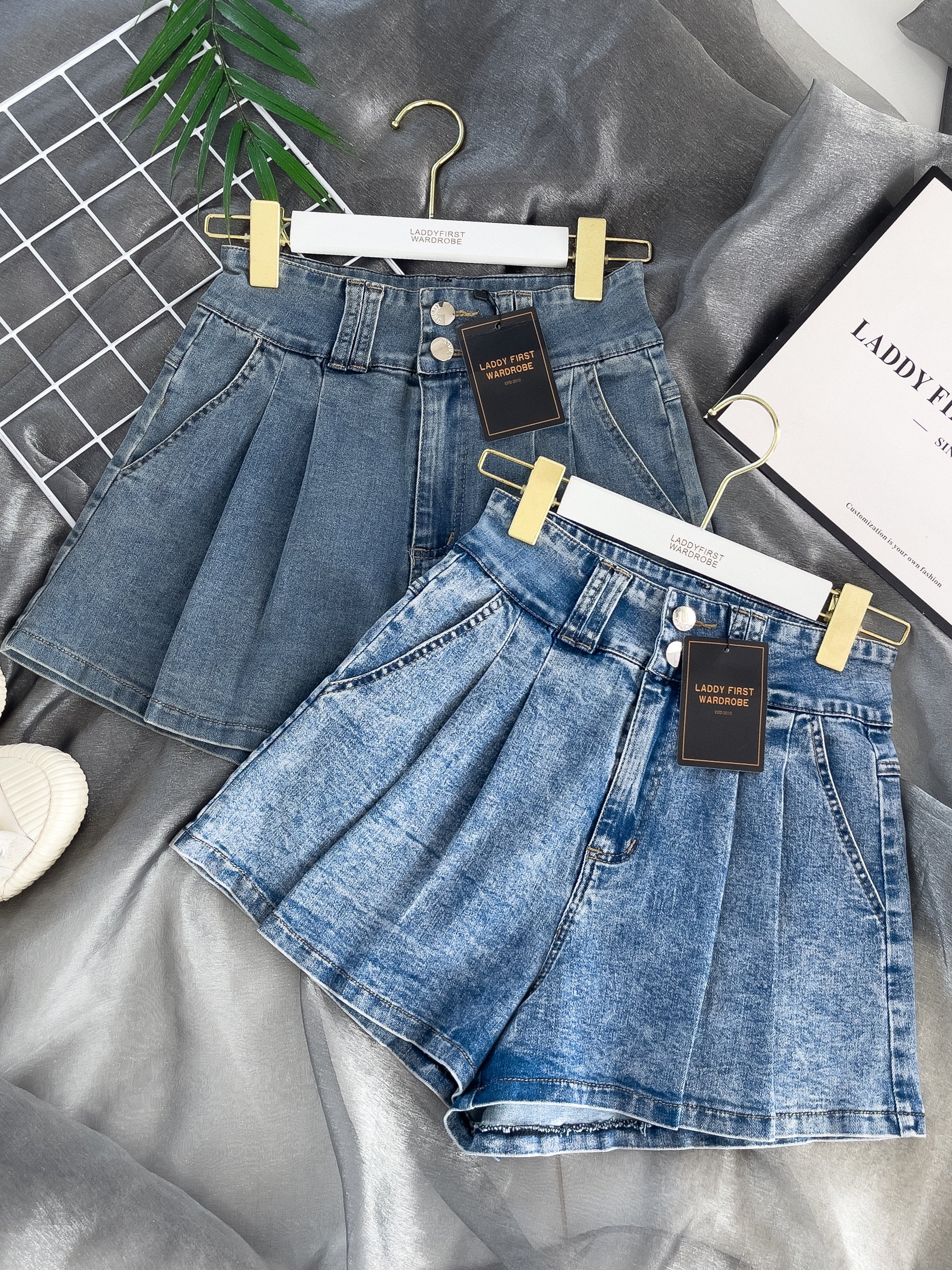 【S3439】【独家小圆饼】高品质COTTON JEANS牛仔弹力百褶设计牛仔高腰百搭短裤，有口袋 ❤️❤️ 【A-R1-C6】