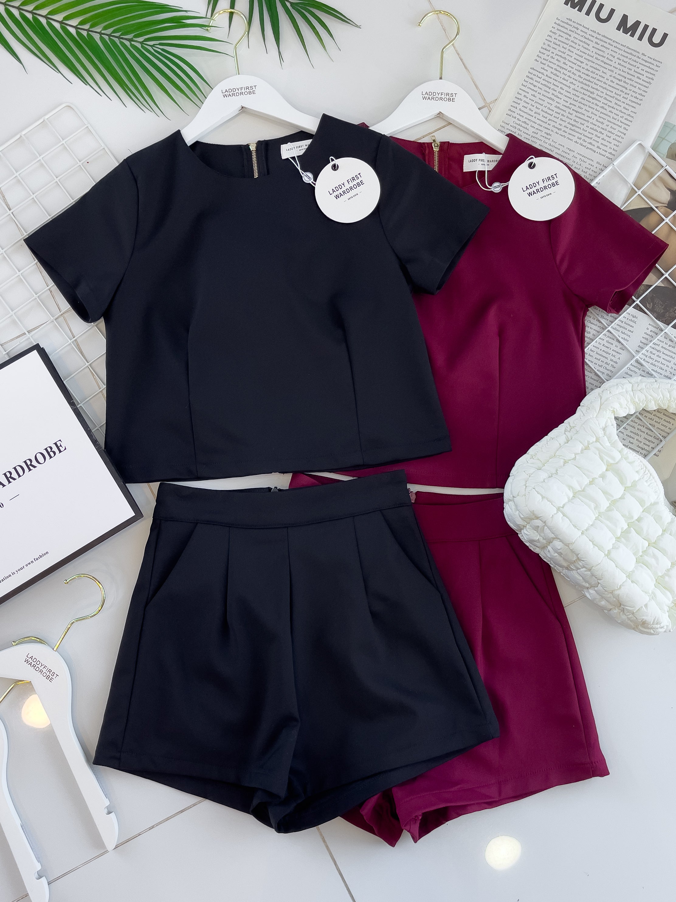 【SS8229971】【LFW独家小圆饼】高品质两件式西装时尚套装 圆领短袖百搭上衣➕西装高腰百搭短裤，有口袋 ❤️❤️ 【E-R2-C2】