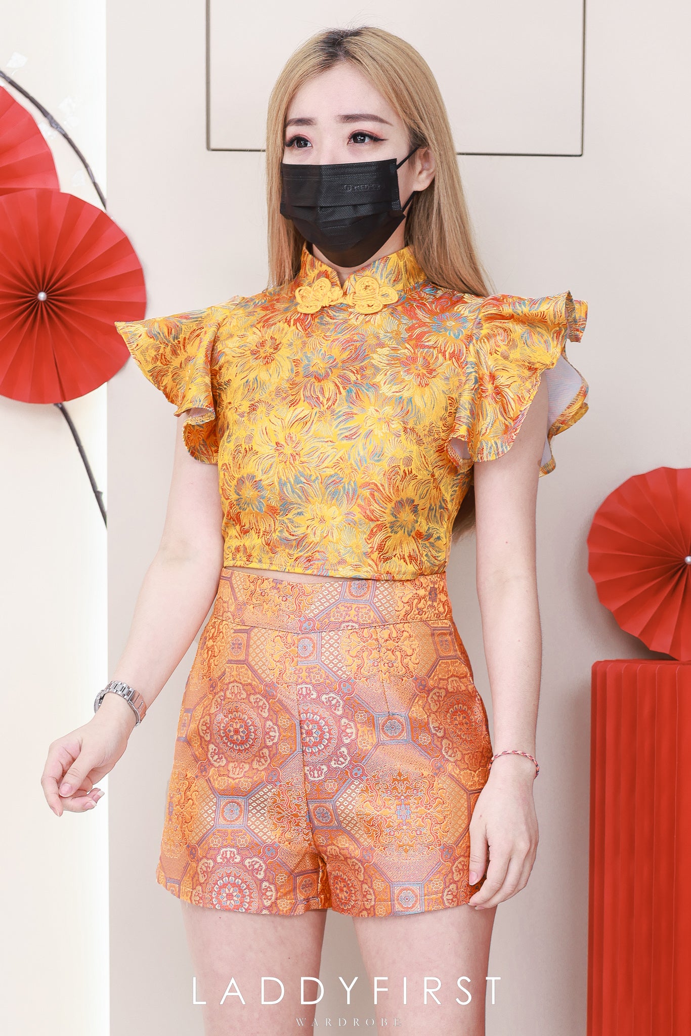 【SS8235511】【网站福利款✨】独家爆款高品质两件式减龄洋气时尚新中式国风提花旗袍套装 盘扣荷叶袖提花上衣➕提花高腰短裤 ❤️❤️