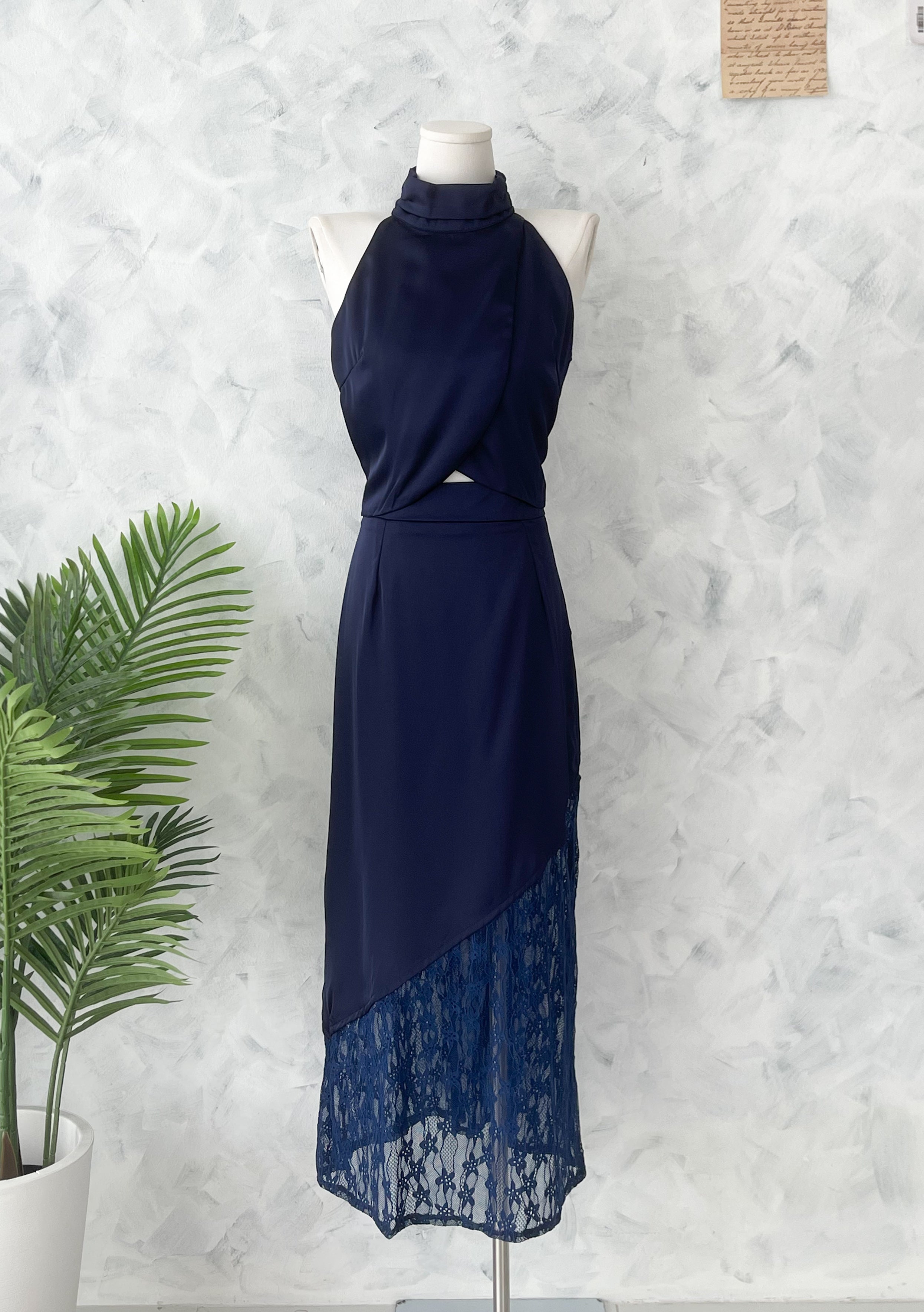 【SS6854】高品质两件式高级感晚宴缎面蕾丝套装 高领CUT IN缎面上衣➕缎面拼接蕾丝长裙 ❤️❤️