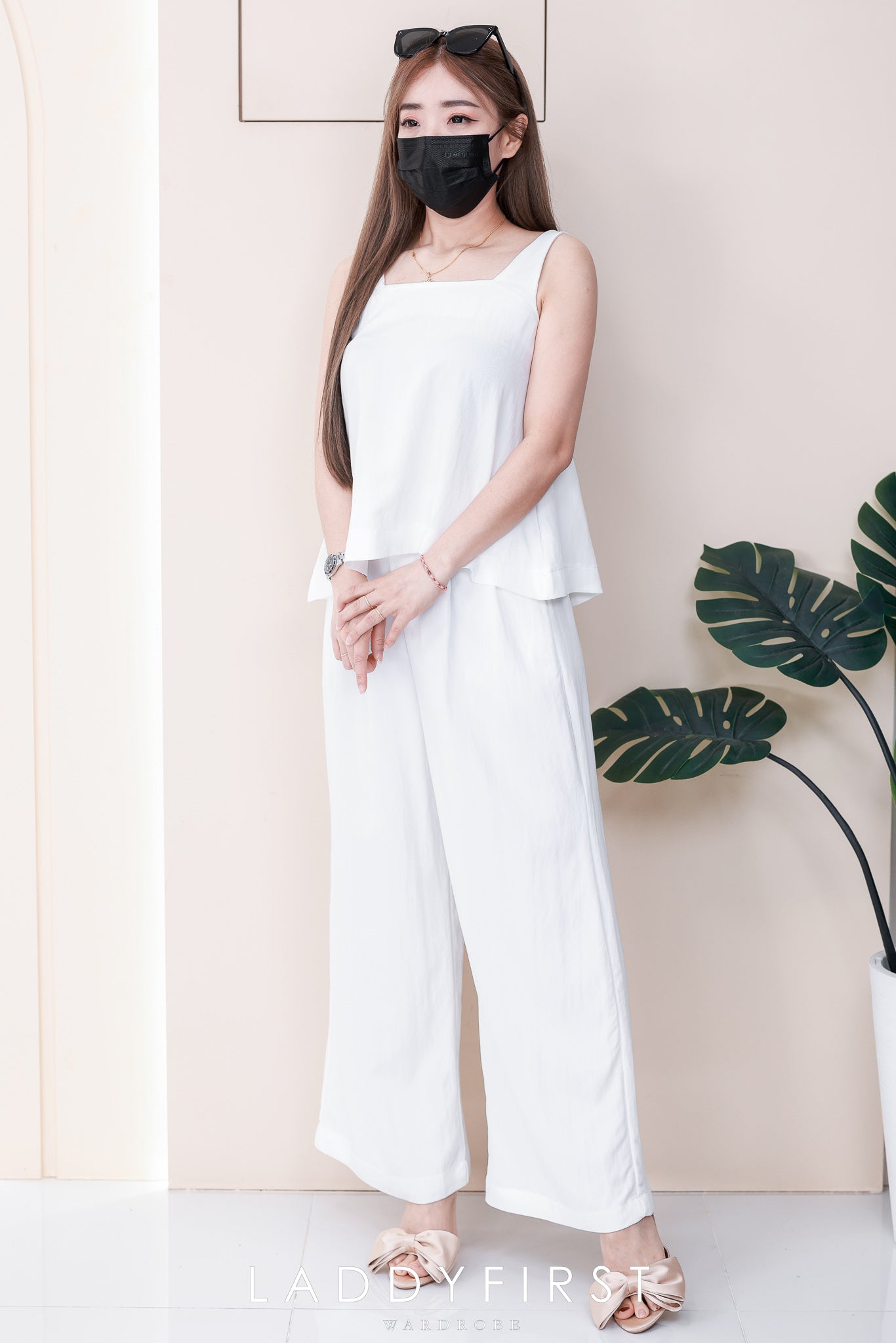 【SS7999】高品质两件式韩版简约时尚套装 宽松无袖上衣➕松紧腰弹力直筒阔脚长裤，有口袋 ❤️❤️【A-R1-C1】