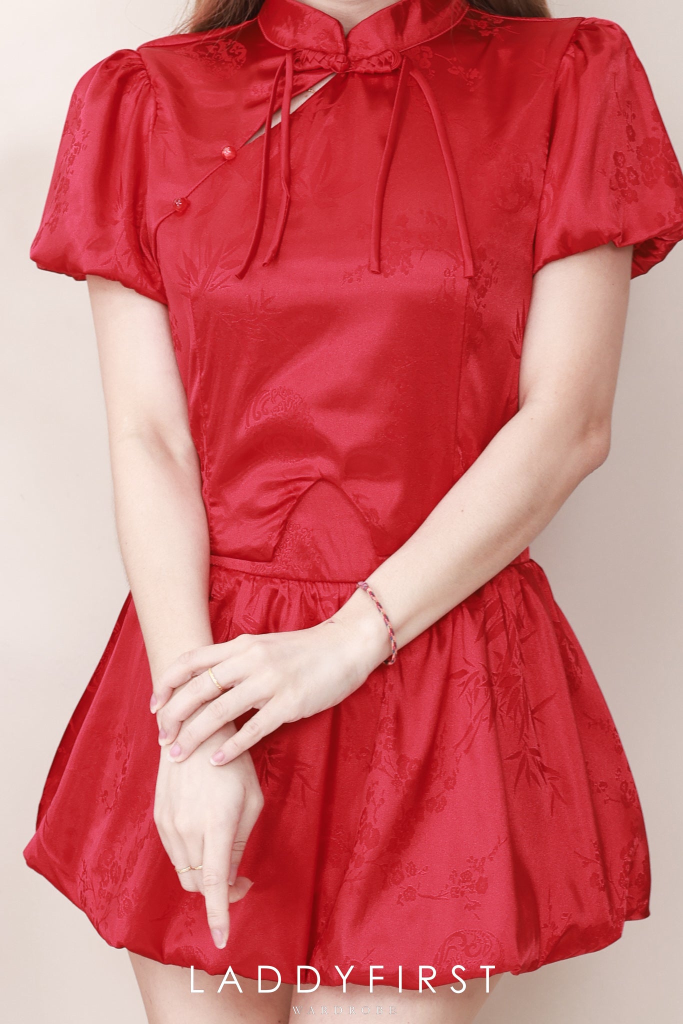 【SS21782 / 19757】高品质两件式滑面缎面新中式花苞旗袍套装 泡泡袖旗袍上衣➕花苞高腰裙子，内层有里布短裤 ❤️❤️