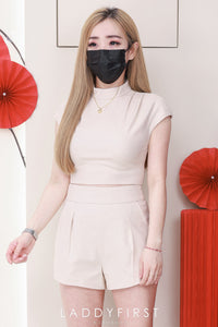【SS3468】【LFW独家小圆饼】高品质两件式气质西装简约时装百搭套装 出袖西装时装上衣➕西装高腰百搭短裤，有口袋 ❤️❤️【A-R2-C2】