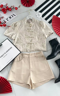 【SS3471】【LFW独家小圆饼】高品质两件式高端气质时尚提花旗袍套装 立领短袖盘扣提花旗袍上衣➕西装高腰百搭短裤，有口袋 ❤️❤️ 【D-R1-C5】