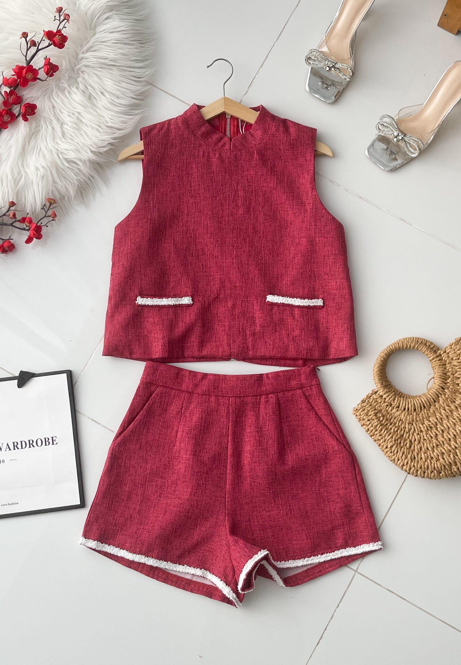 【SS21788 / 19759】高品质两件式小香风简约时尚套装 宽松无袖小香风上衣 ➕小香风高腰短裤，有口袋 ❤️❤️