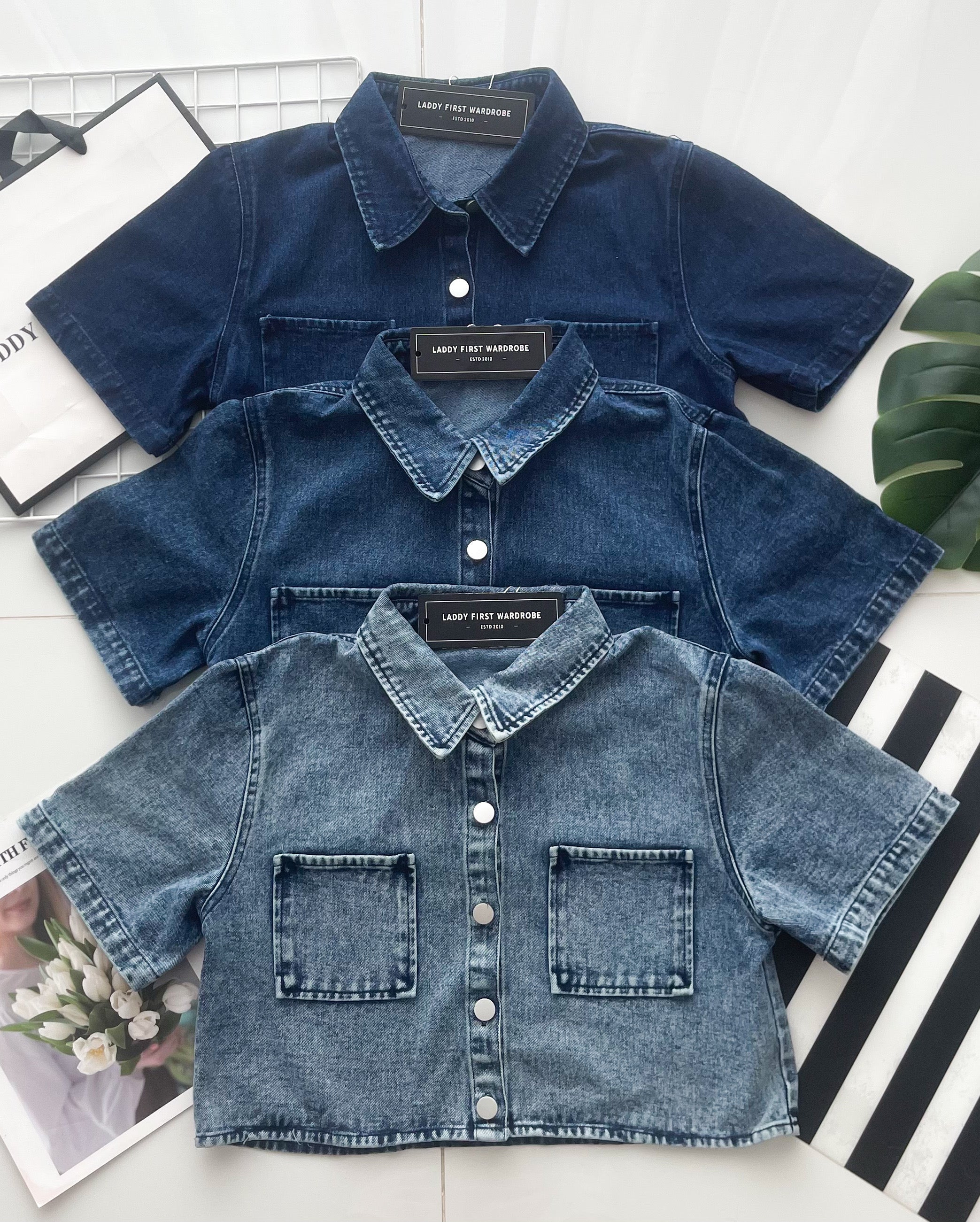 【T82949】【补厂家现货⚡⚡】高品质韩系牛仔翻领短版百搭上衣/外套 ❤❤