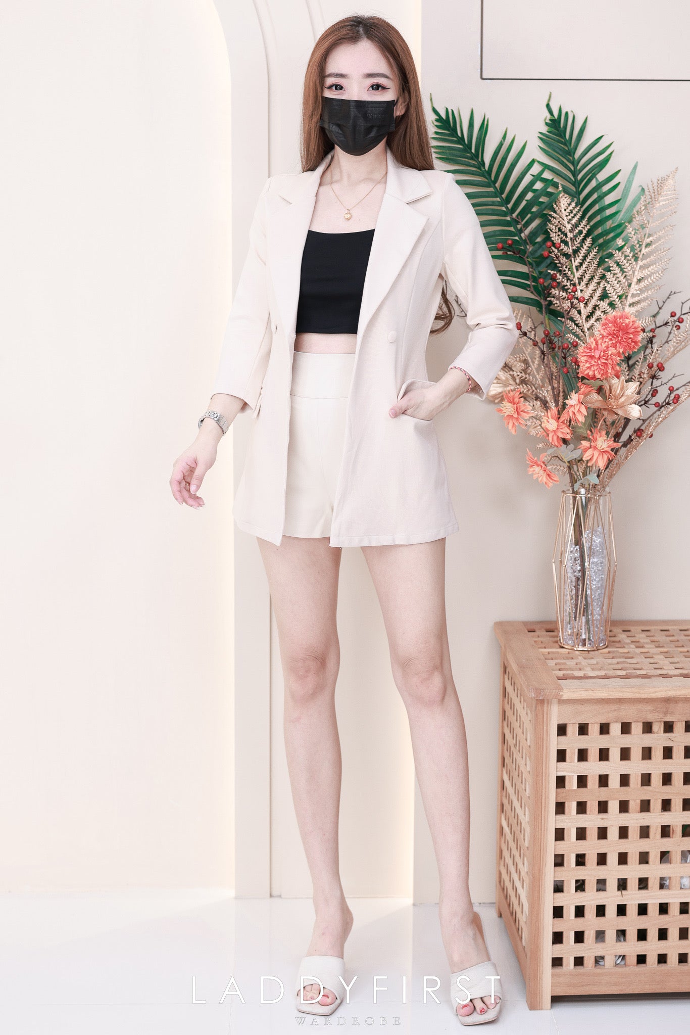 【S80194】🧧 宠粉福利回馈 🧧 【LFW独家爆款】万能西装高腰休闲百搭短裤，有口袋 后中拉链，内层加里布【B-R2-C2】