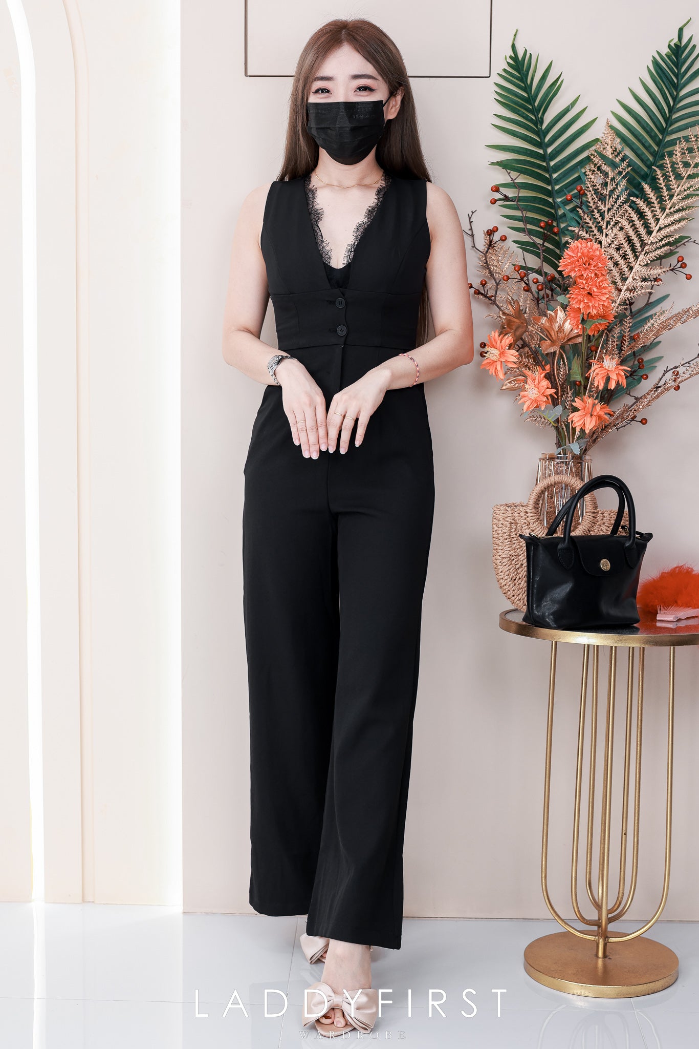 【D37361-9】高品质V翻领拼接蕾丝无袖西装连身阔脚长裤，有口袋 ❤️❤️