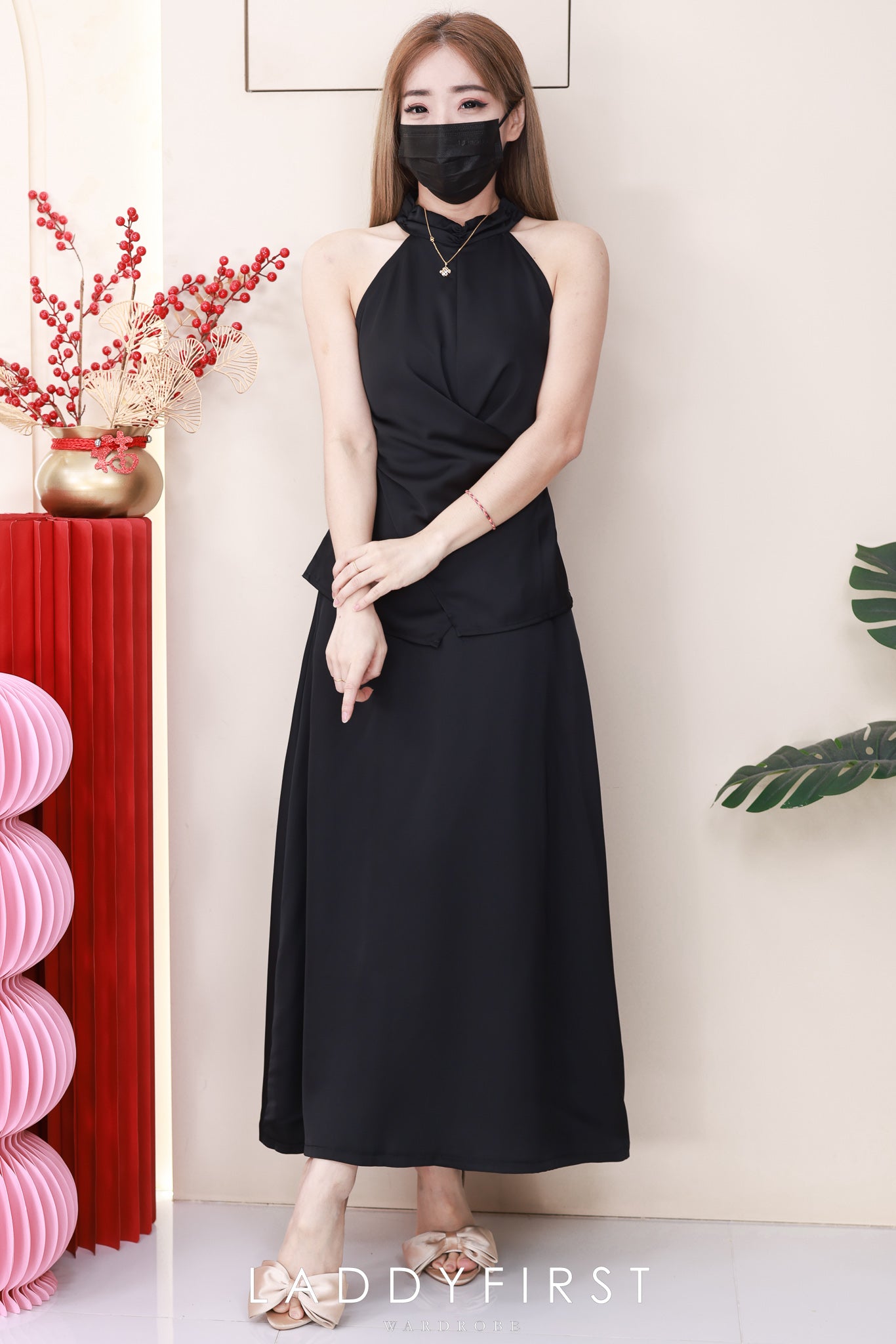 【SS98523】高品质两件式韩式高级感气质缎面晚宴套装 挂脖CUT IN上衣➕缎面高腰长裙，有口袋 ❤️❤️