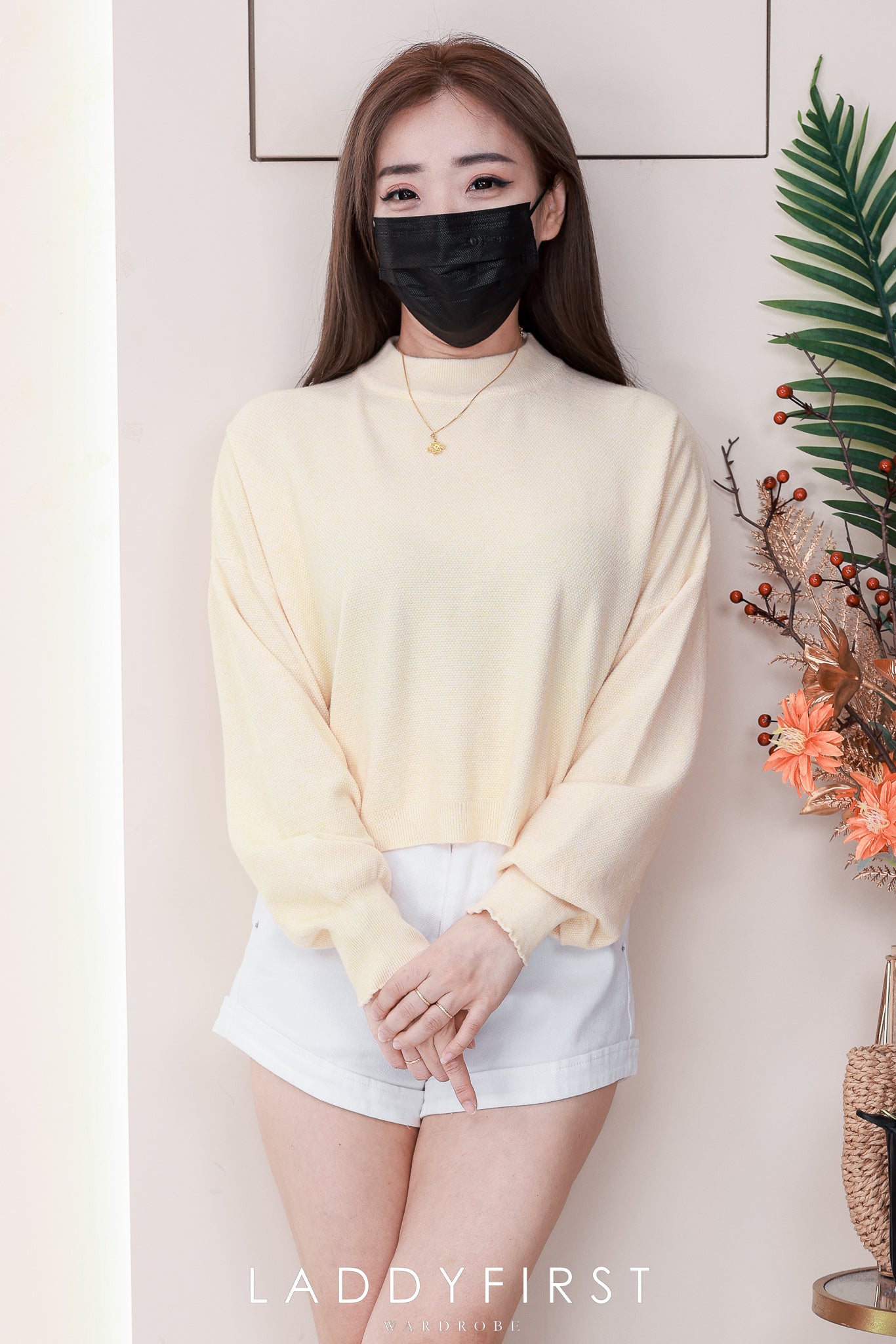 【T82368】高品质韩系款式短版微高领长袖百搭上衣 ❤❤