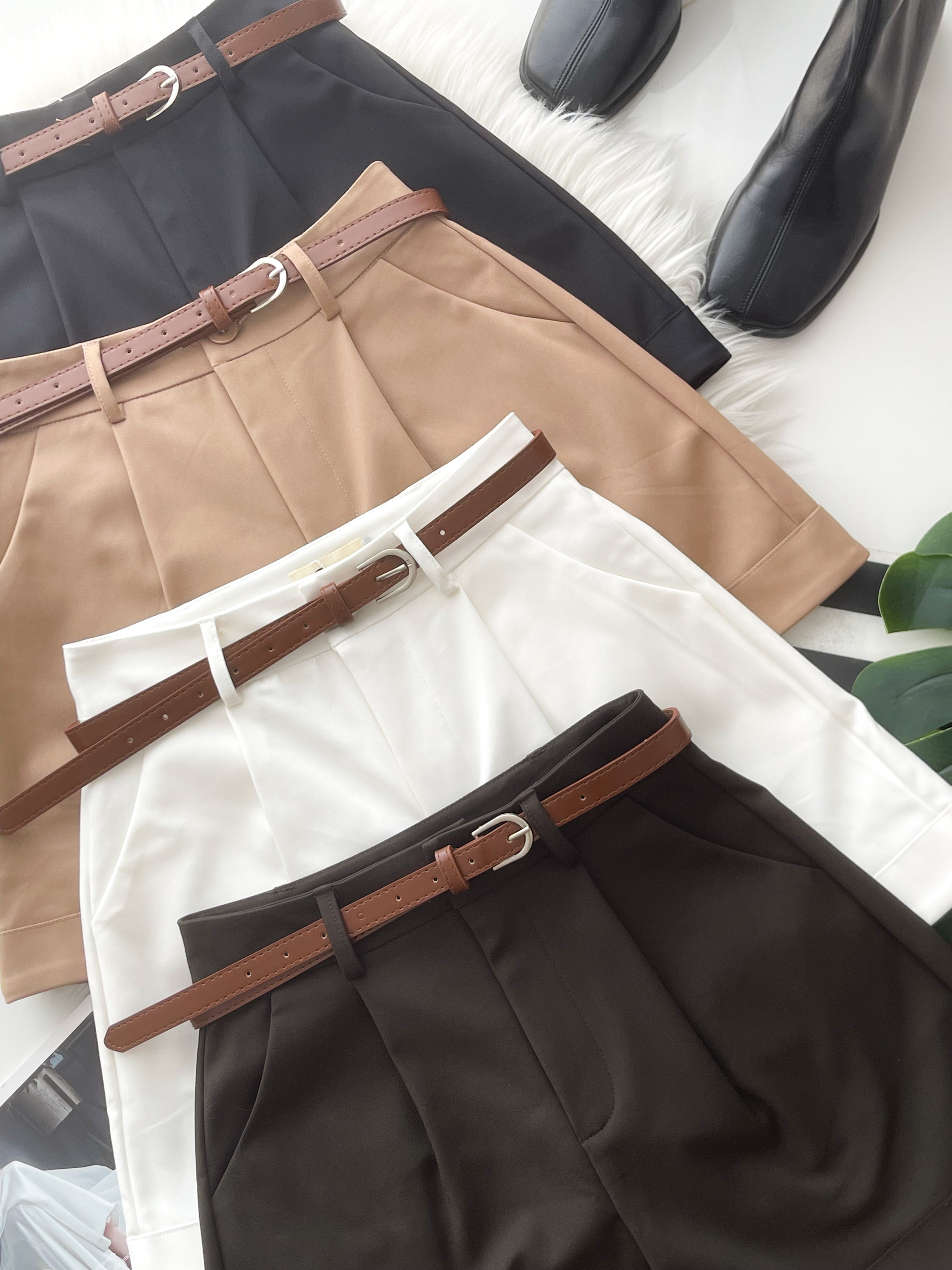 【S82946】高品质简约时尚厚实西装高腰显瘦百搭短裤，附送腰带，有口袋 ❤️❤️