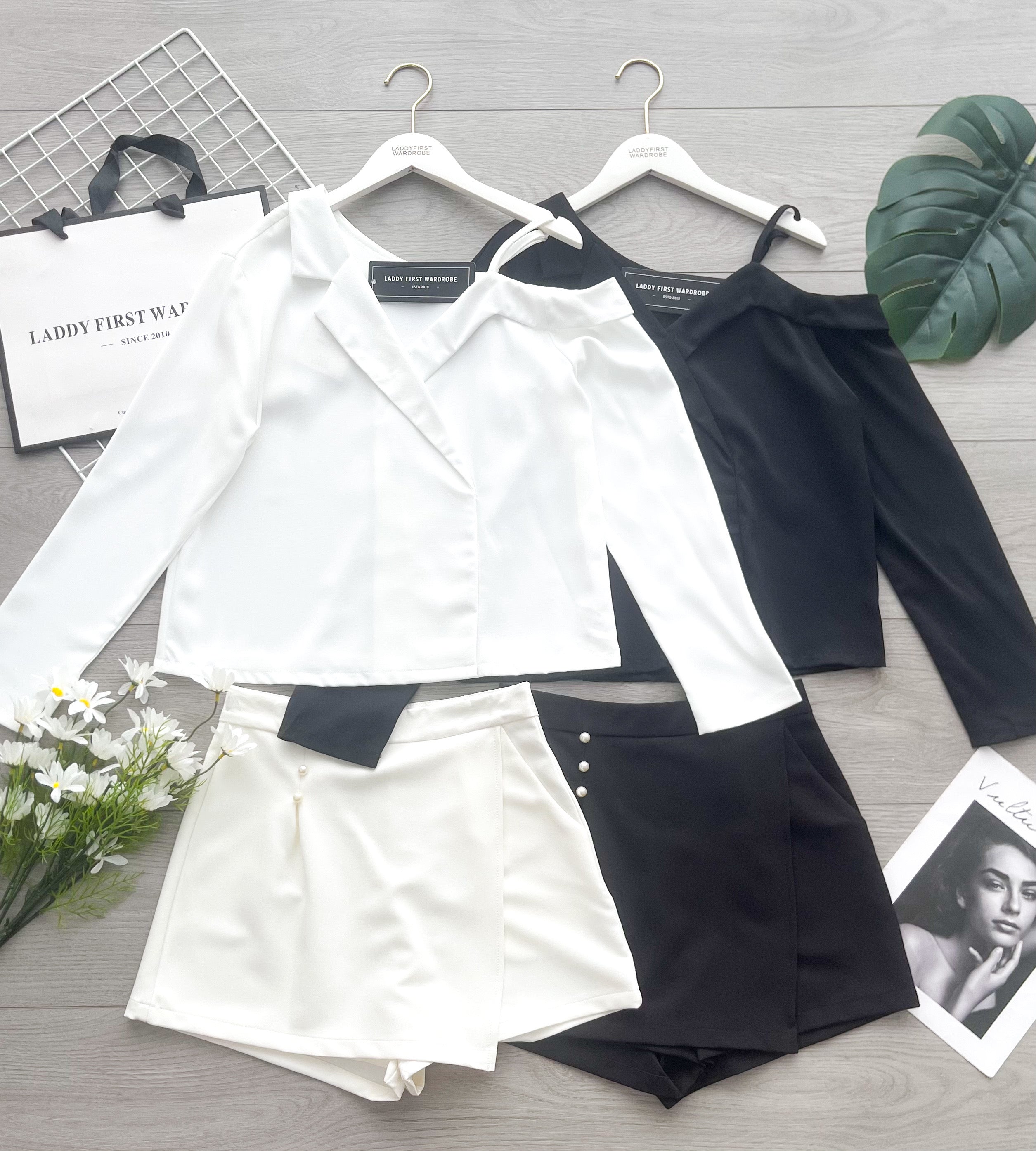 【SS98736】高品质两件式时尚韩版西装套装 单边露肩宽松长袖上衣➕前裙后裤西装高腰百搭裤裙，有口袋 ❤️❤️