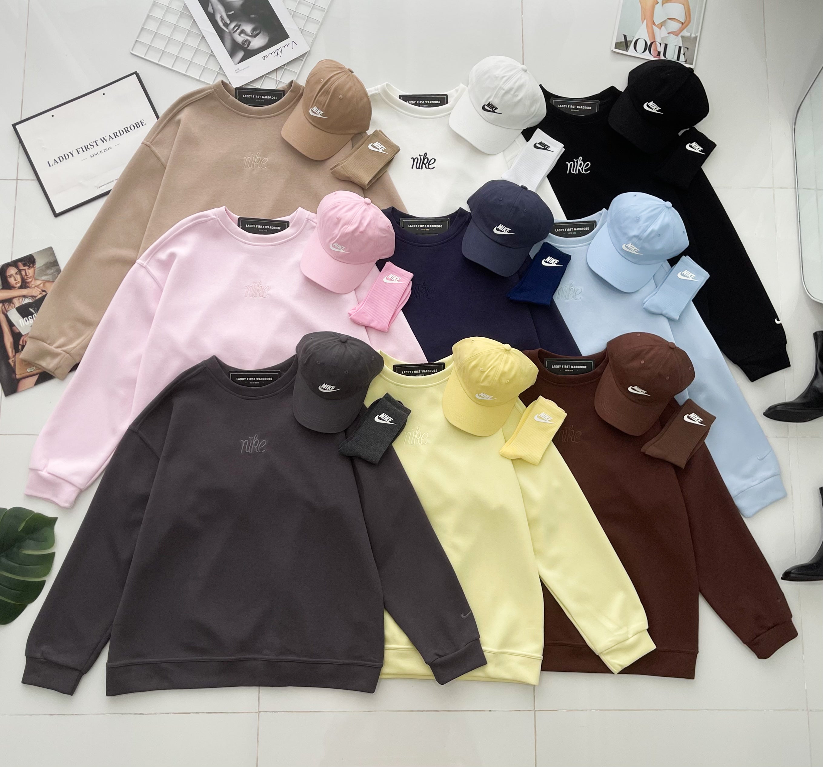 【O80220-1】⚡补货预订款⚡高品质三件套男女同款厚实卫衣棉Oversized 潮流时尚长袖上衣 ❤️❤️ 上衣👕➕帽子🧢➕袜子🧦