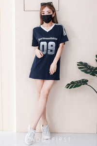 【T14260 / 9062】高品质V领09字母拉线设计纯棉OVERSIZED 上衣 ❤❤ 【B-R2-C4】