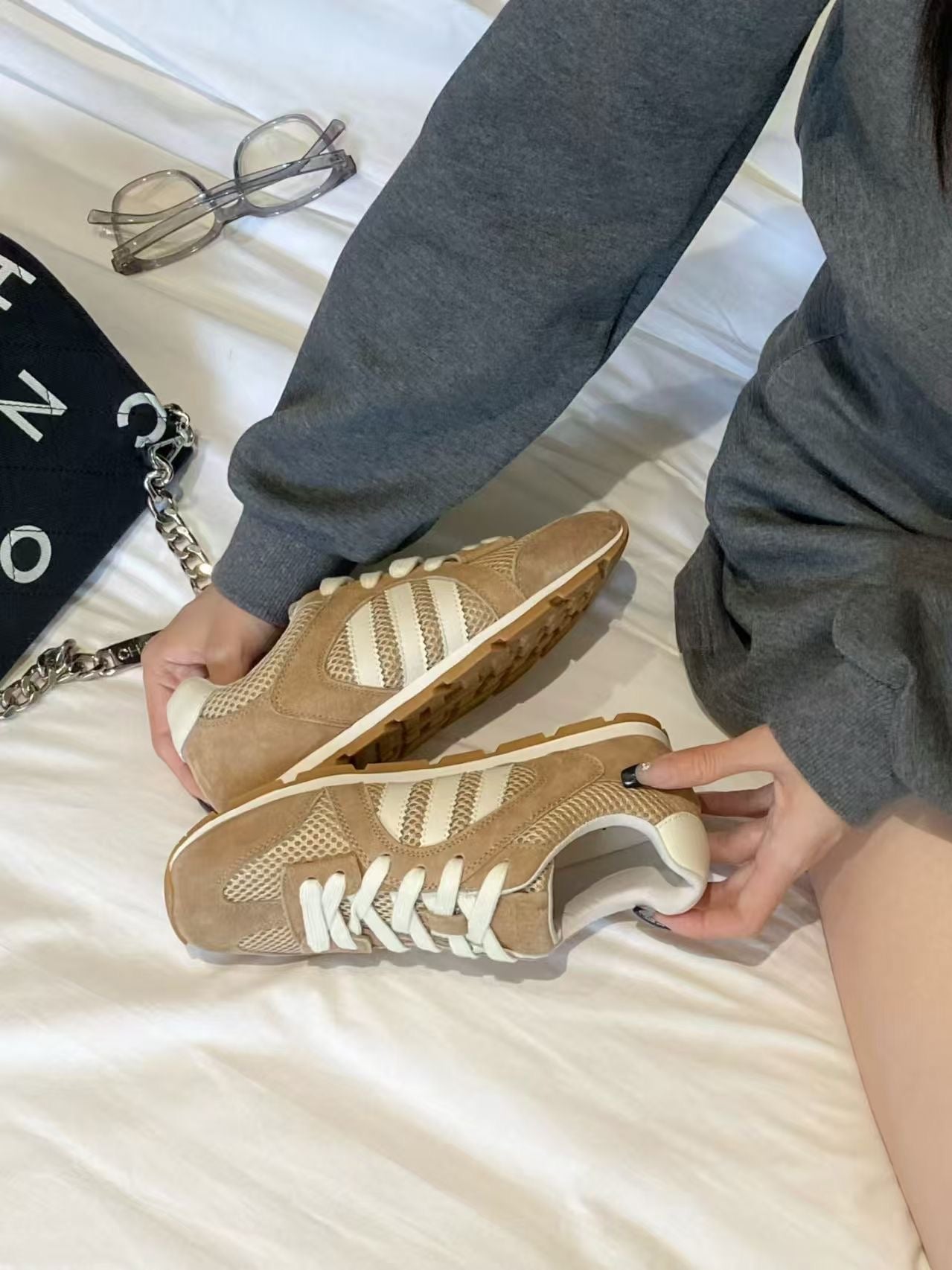 【R272-3】🔅精选预售款🔅 高质量经典款韩系街头风软底复古真皮休闲德训鞋子 ❤️