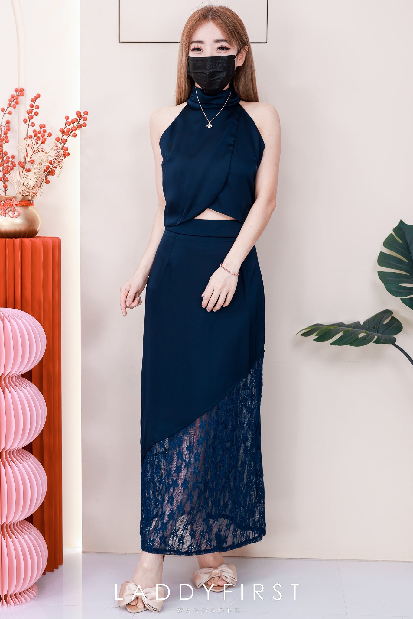 【SS6854】高品质两件式高级感晚宴缎面蕾丝套装 高领CUT IN缎面上衣➕缎面拼接蕾丝长裙 ❤️❤️