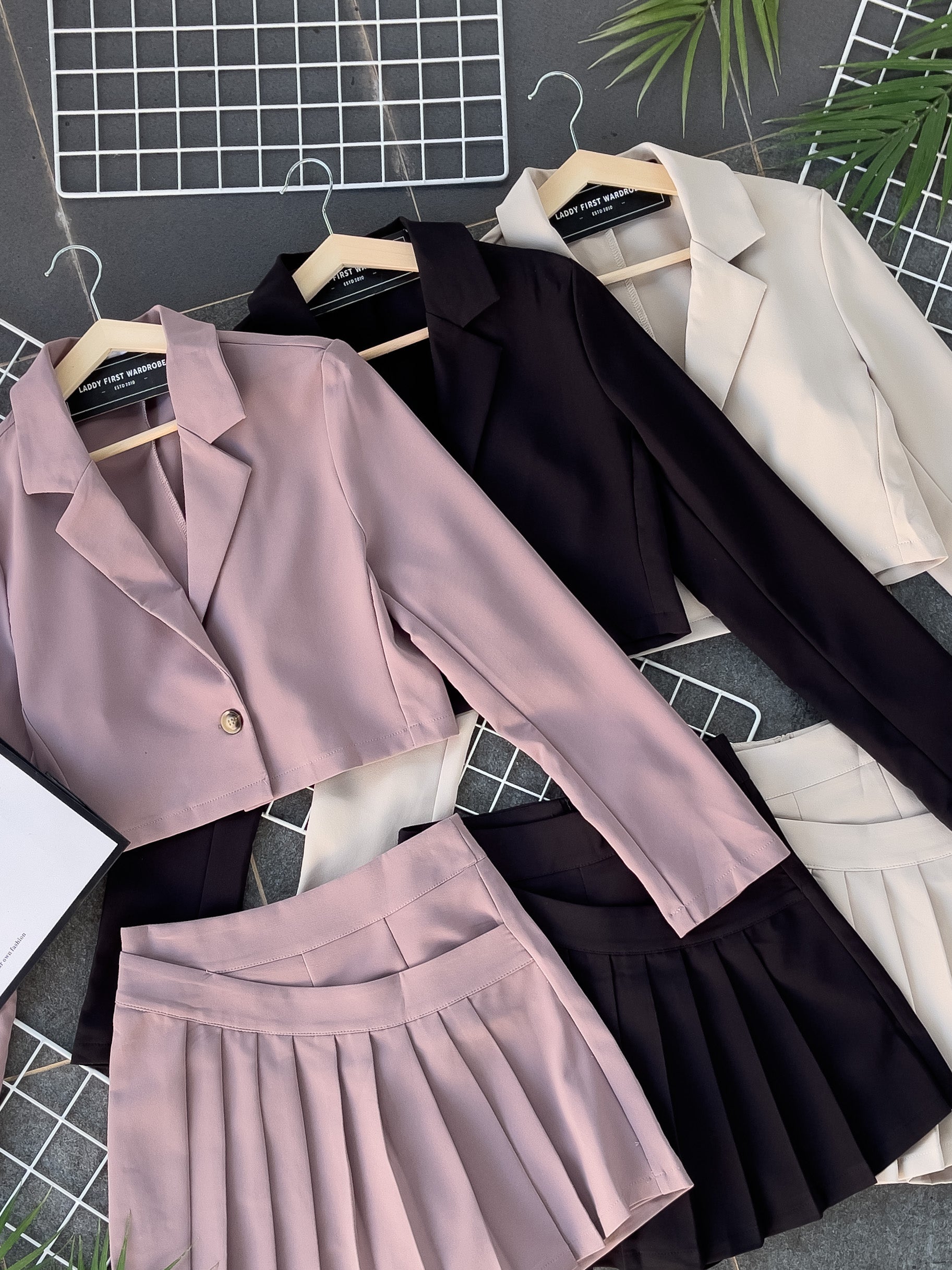 【SS95807】两件式韩系西装套装 翻领长袖西装外套➕百折高腰裤裙