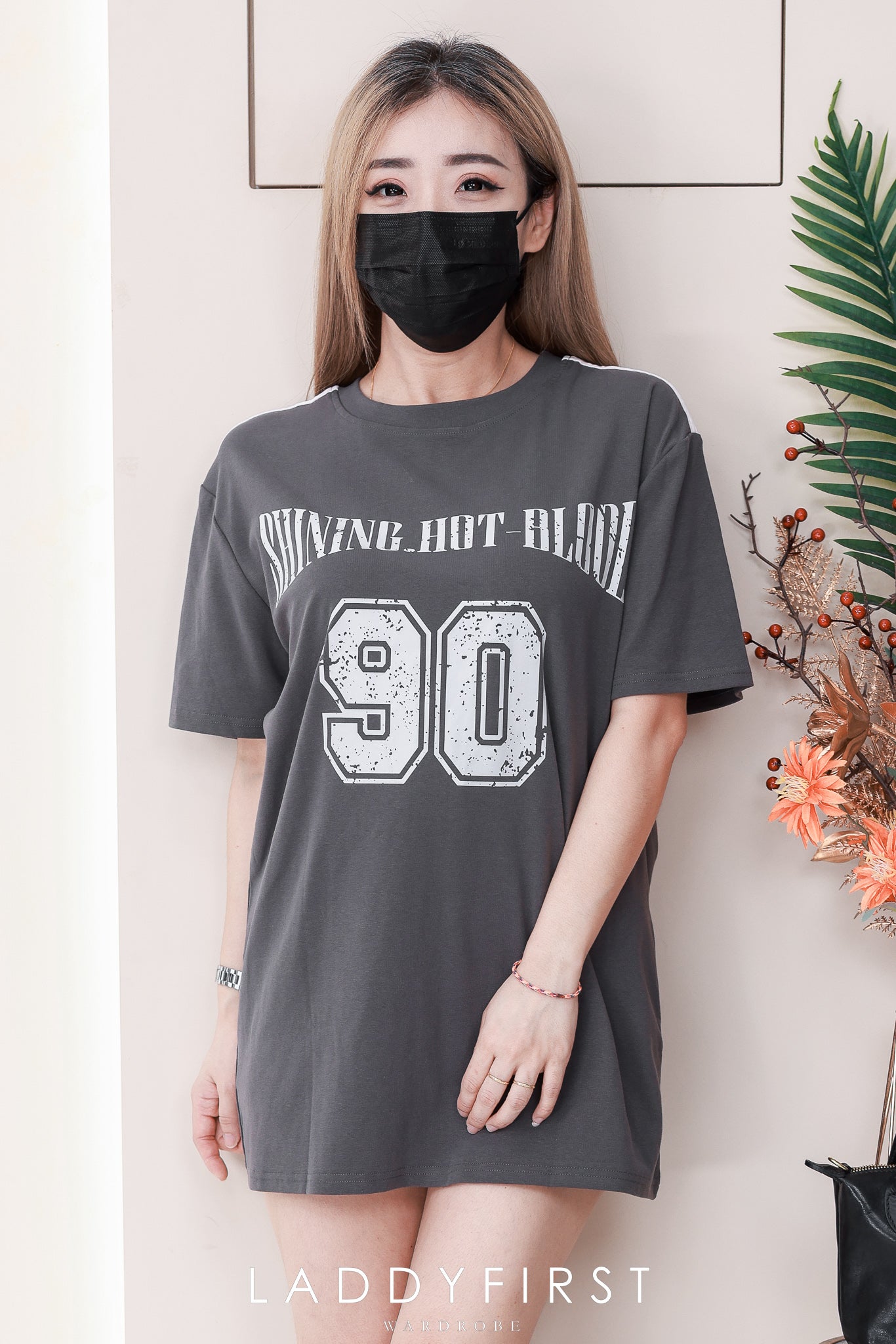 【T14262 / 9063 】高品质圆领90字母拉线设计OVERSIZED 上衣 ❤❤