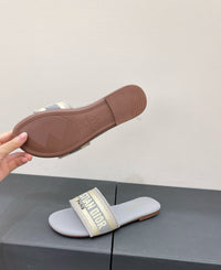 【R2123】 ✨现货✨高品质气质透气蕾丝尖头高跟鞋 👠