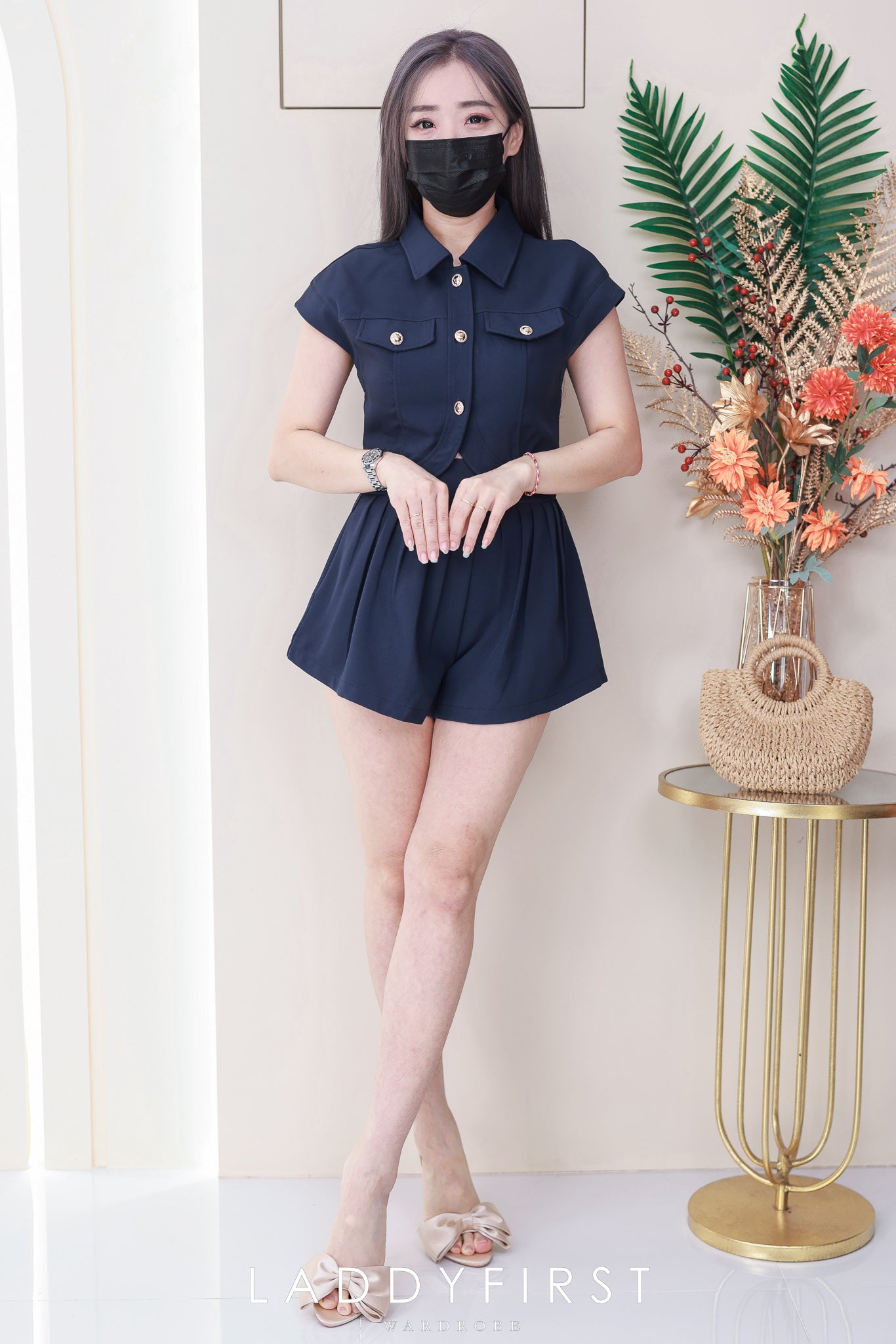 【SS3517】【LFW独家小圆饼】高品质两件高端气质西装时尚百搭套装 翻领出袖西装上衣➕百褶宽腿高腰百搭短裤，有口袋 ❤️❤️