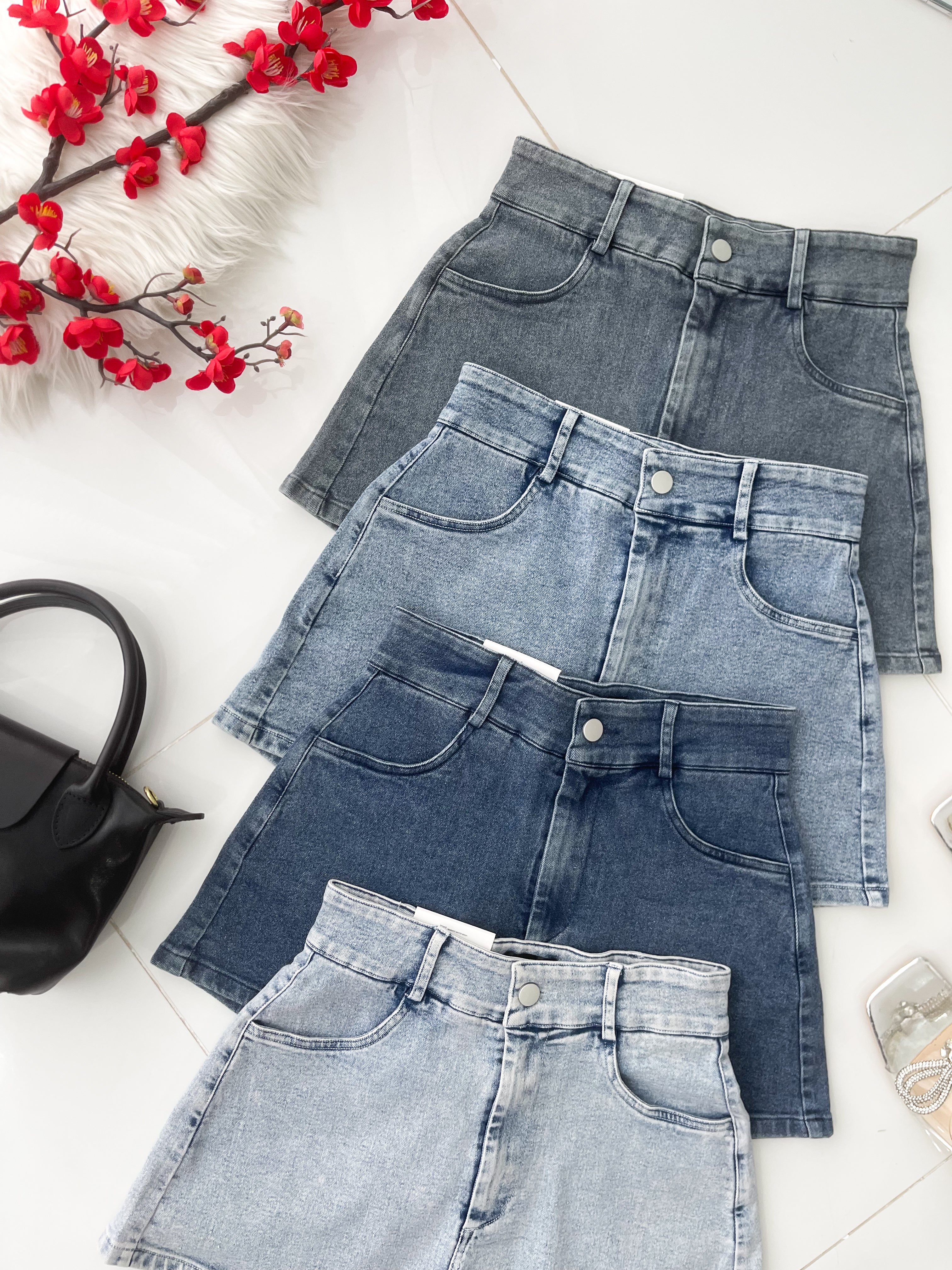 【S5776】高品质COTTON JEANS日常简约款牛仔高腰百搭短裤，有口袋 ❤️❤️