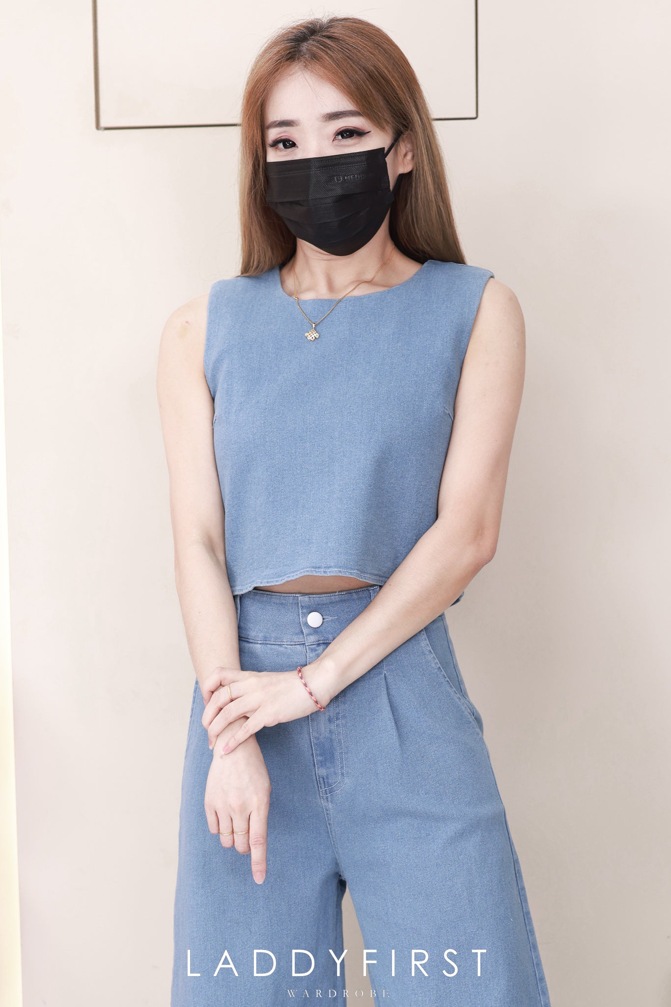 【SS2631】高品质两件式御姐风气质简约牛仔套装 宽松牛仔无袖上衣➕阔脚牛仔高腰百搭短裤，有口袋 ❤️❤️