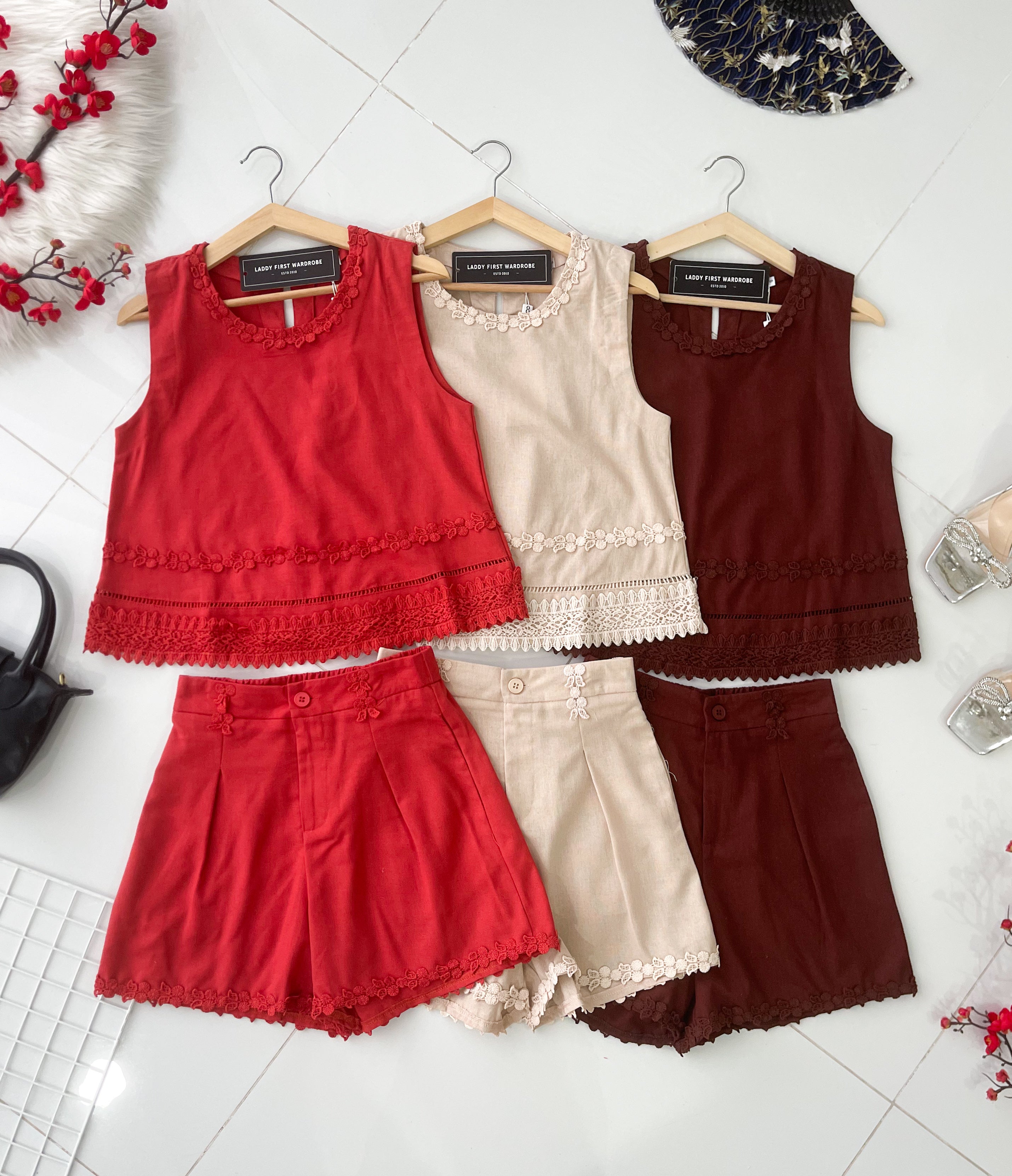 【SS151620】高品质两件式优雅简约时尚棉麻套装 宽松版棉麻无袖上衣➕棉麻高腰百搭短裤，后腰伸缩弹力，有口袋 ❤️❤️