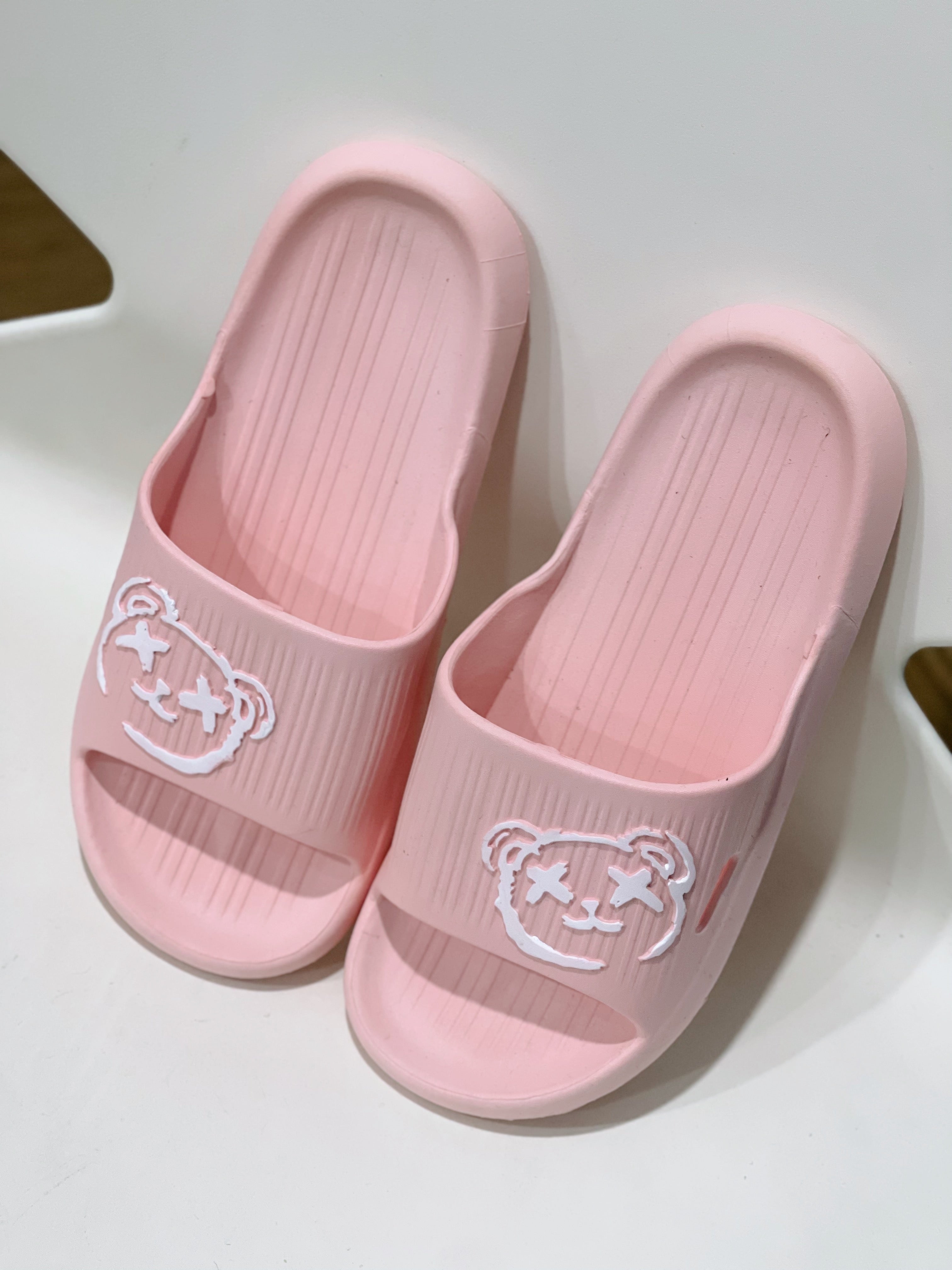 【DG111】【网站福利款✨】 高质量卡通熊🐻家居室内拖鞋 ❤️❤️